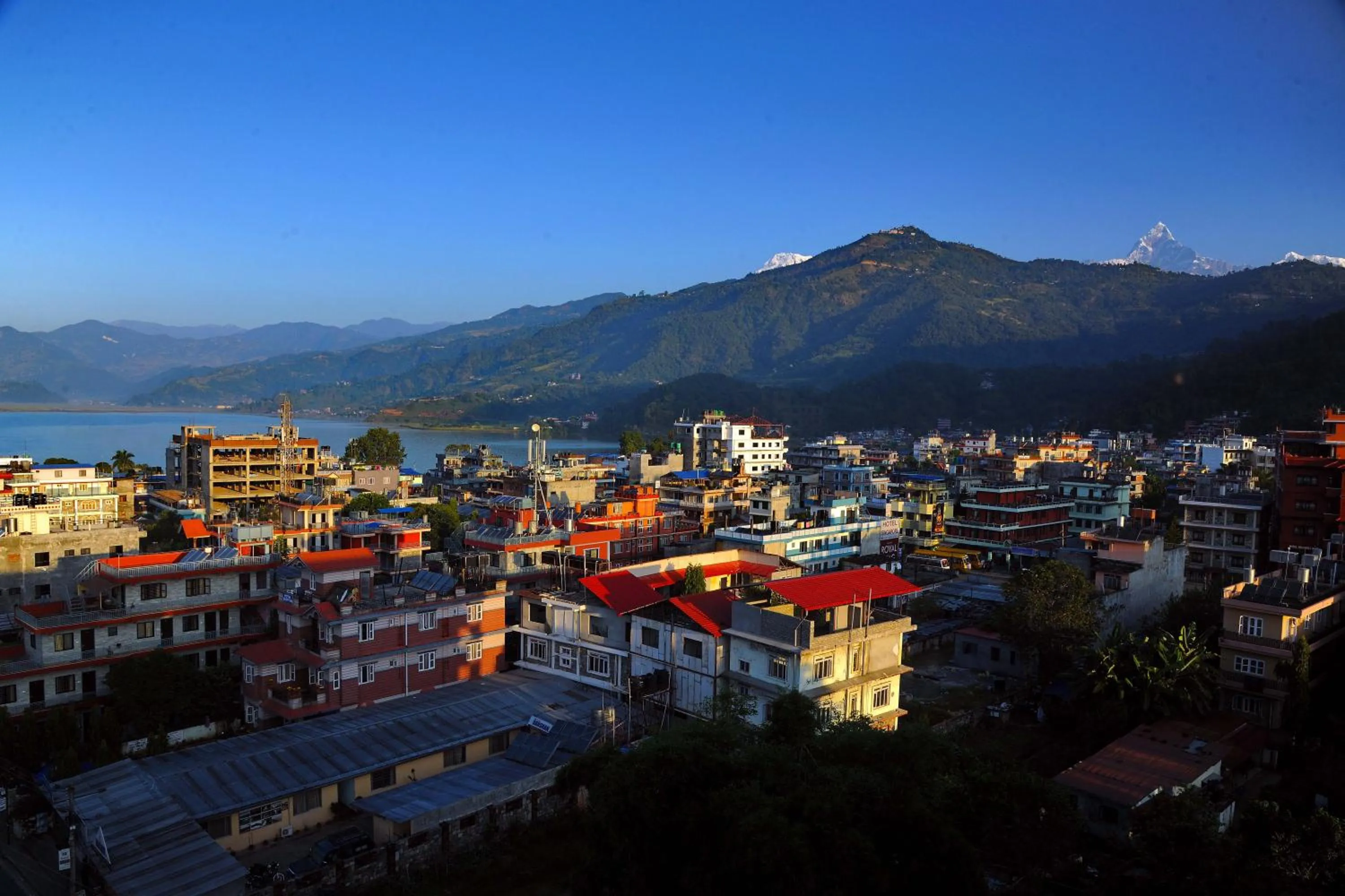 Mountain view in Hotel Queens Park