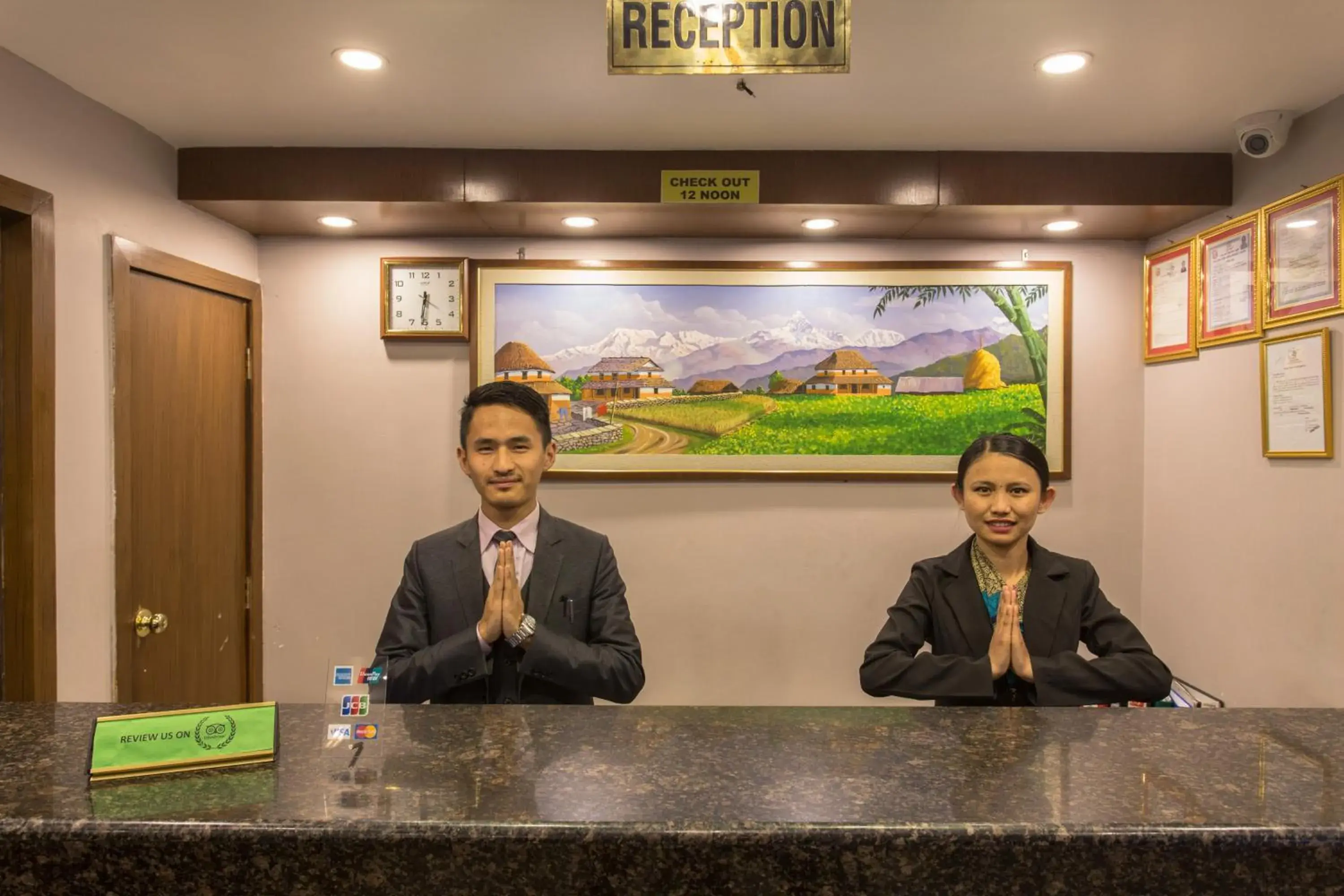 Lobby or reception in Hotel Queens Park Lobby or reception in Hotel Queens Park