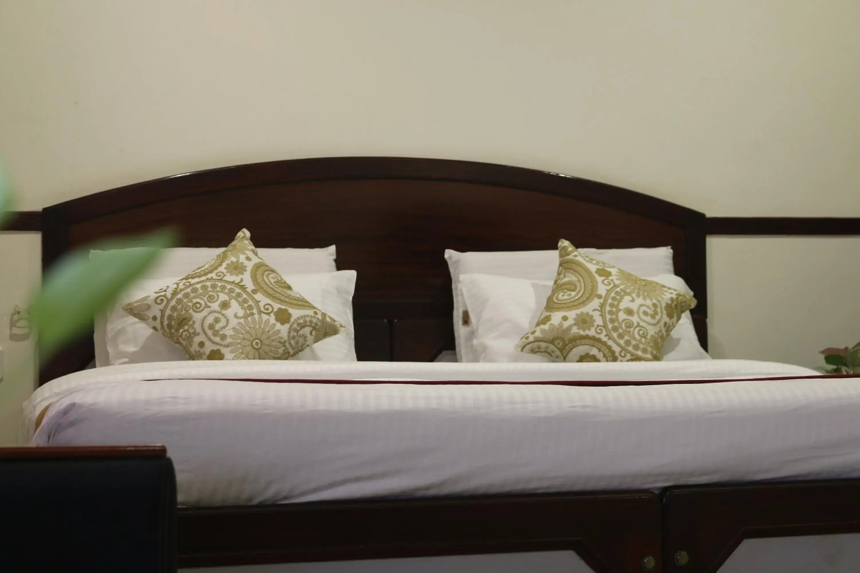 Bedroom, Bed in The Rubis Bedroom, Bed in The Rubis