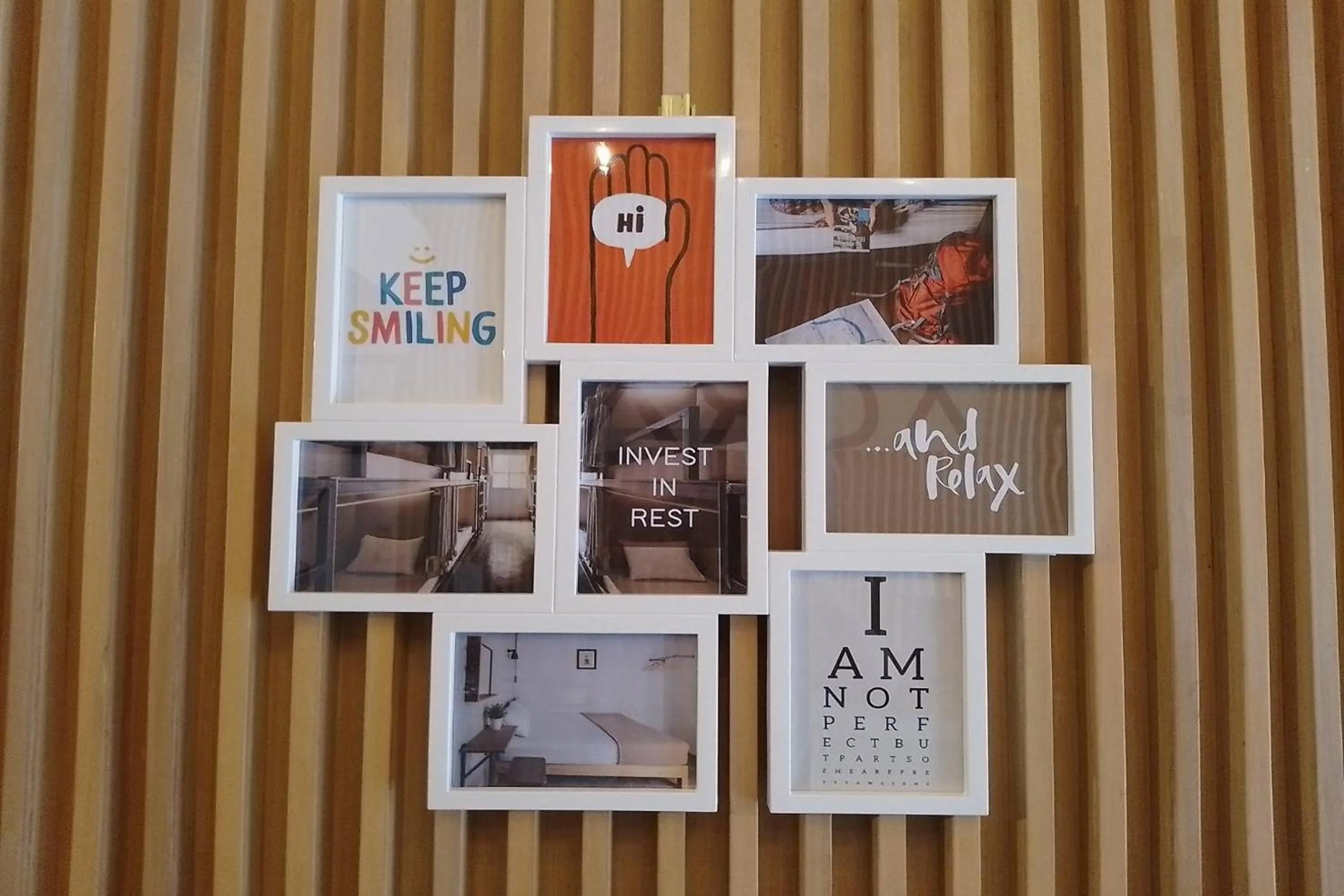 Text overlay in ORA Hostel Bangkok