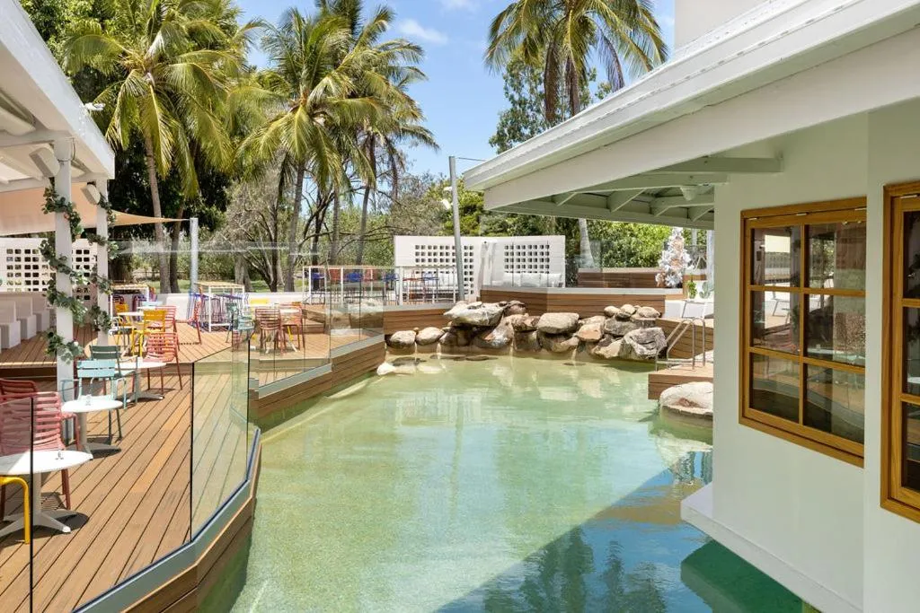 Ocean International Hotel