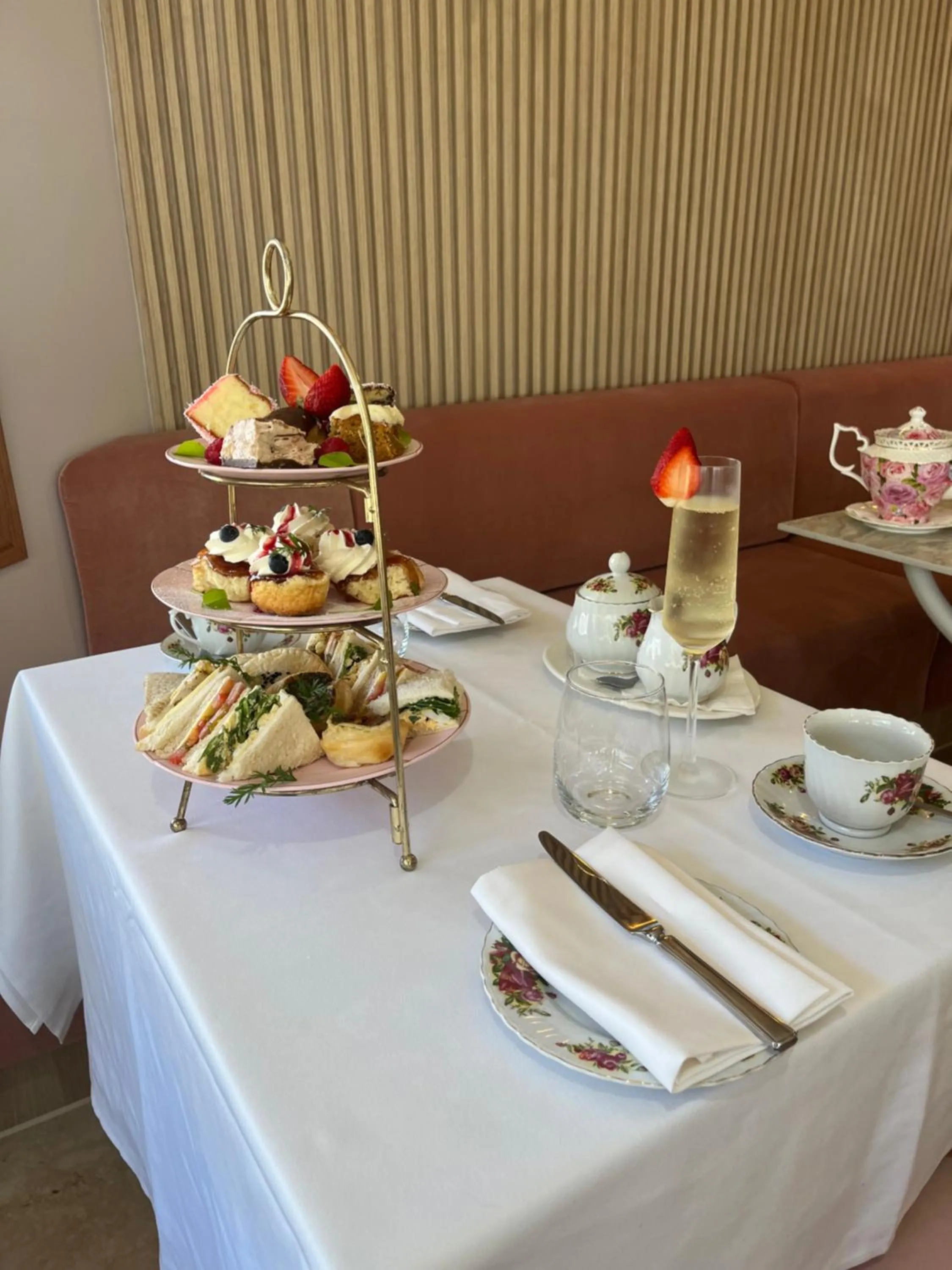 Ocean International Hotel