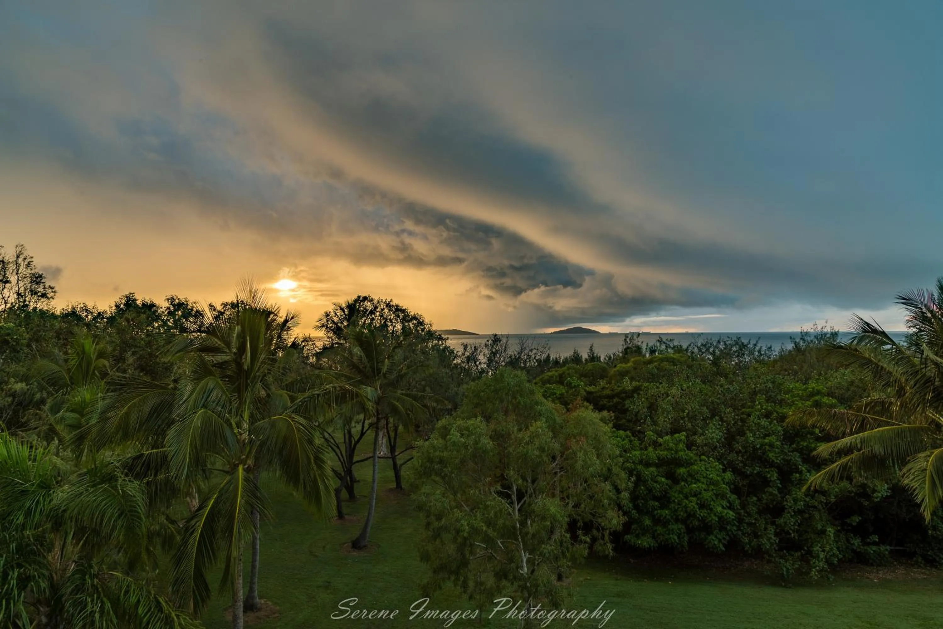 Food and drinks in Ocean International Hotel
