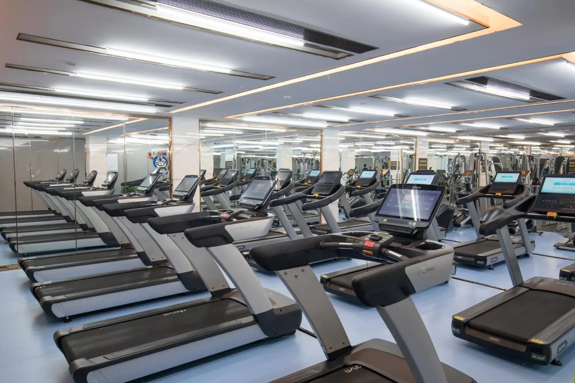 Fitness centre/facilities in Royal Garden Hotel Shanghai-Free Shuttle to and From Disney & PVG & close Metro Line2 easy to SHA New Expo Fitness centre/facilities in Royal Garden Hotel Shanghai-Free Shuttle to and From Disney & PVG & close Metro Line2 easy to SHA New Expo