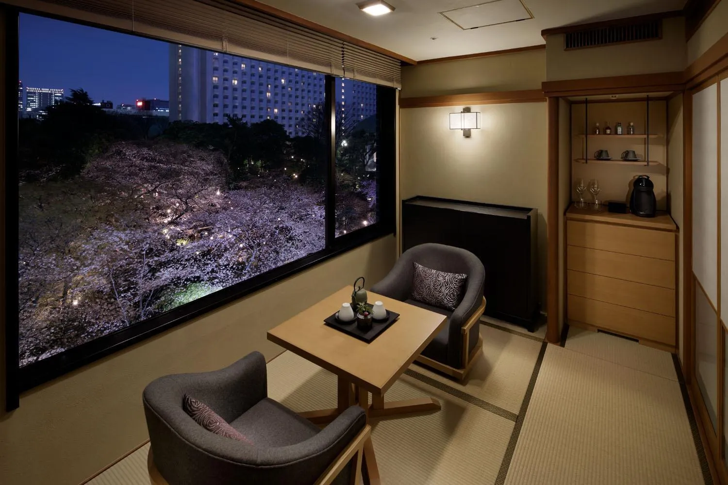 Garden view in Takanawa Hanakohro - in Grand Prince Hotel Takanawa