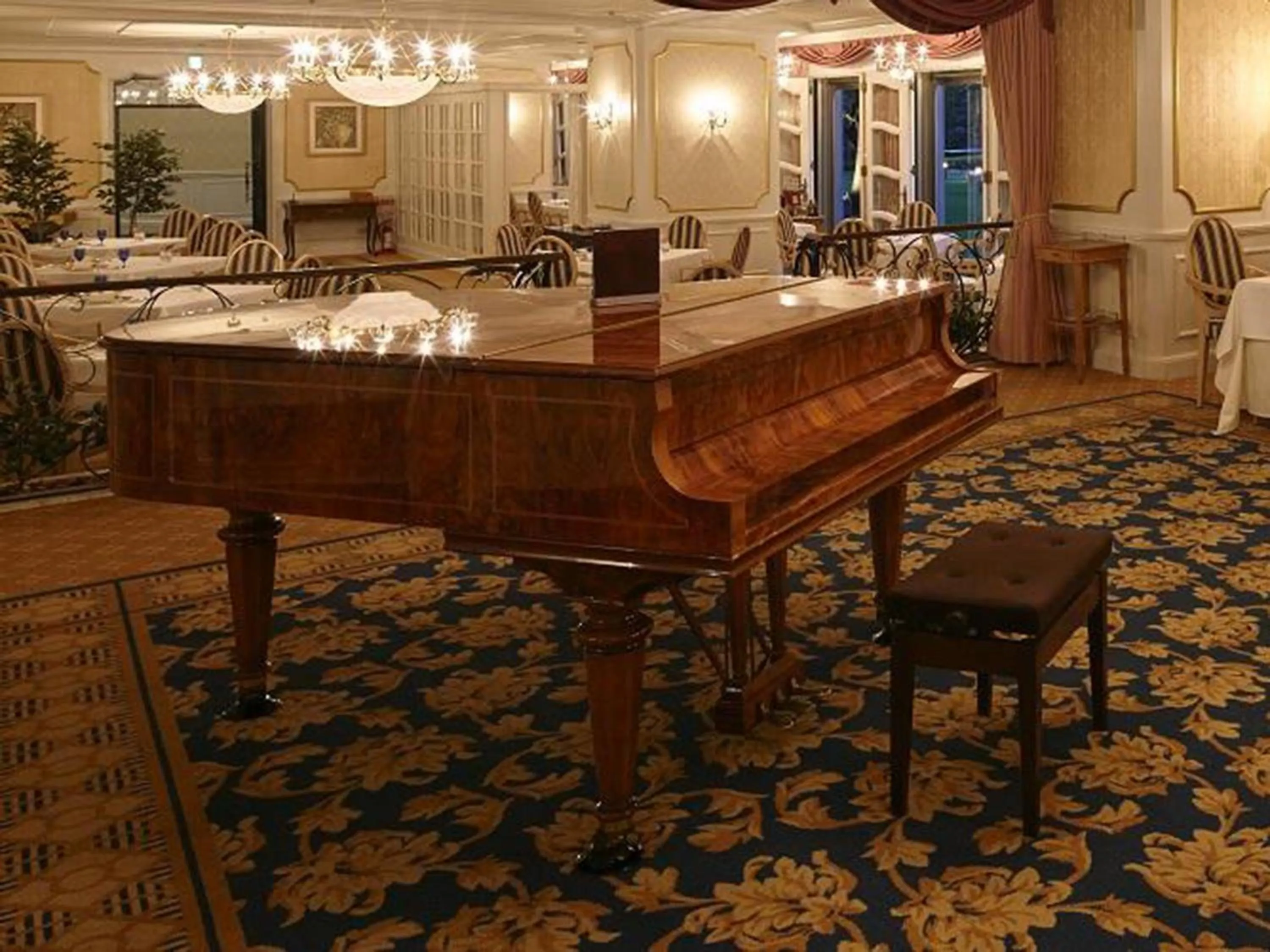 Restaurant/places to eat in Takanawa Hanakohro - in Grand Prince Hotel Takanawa