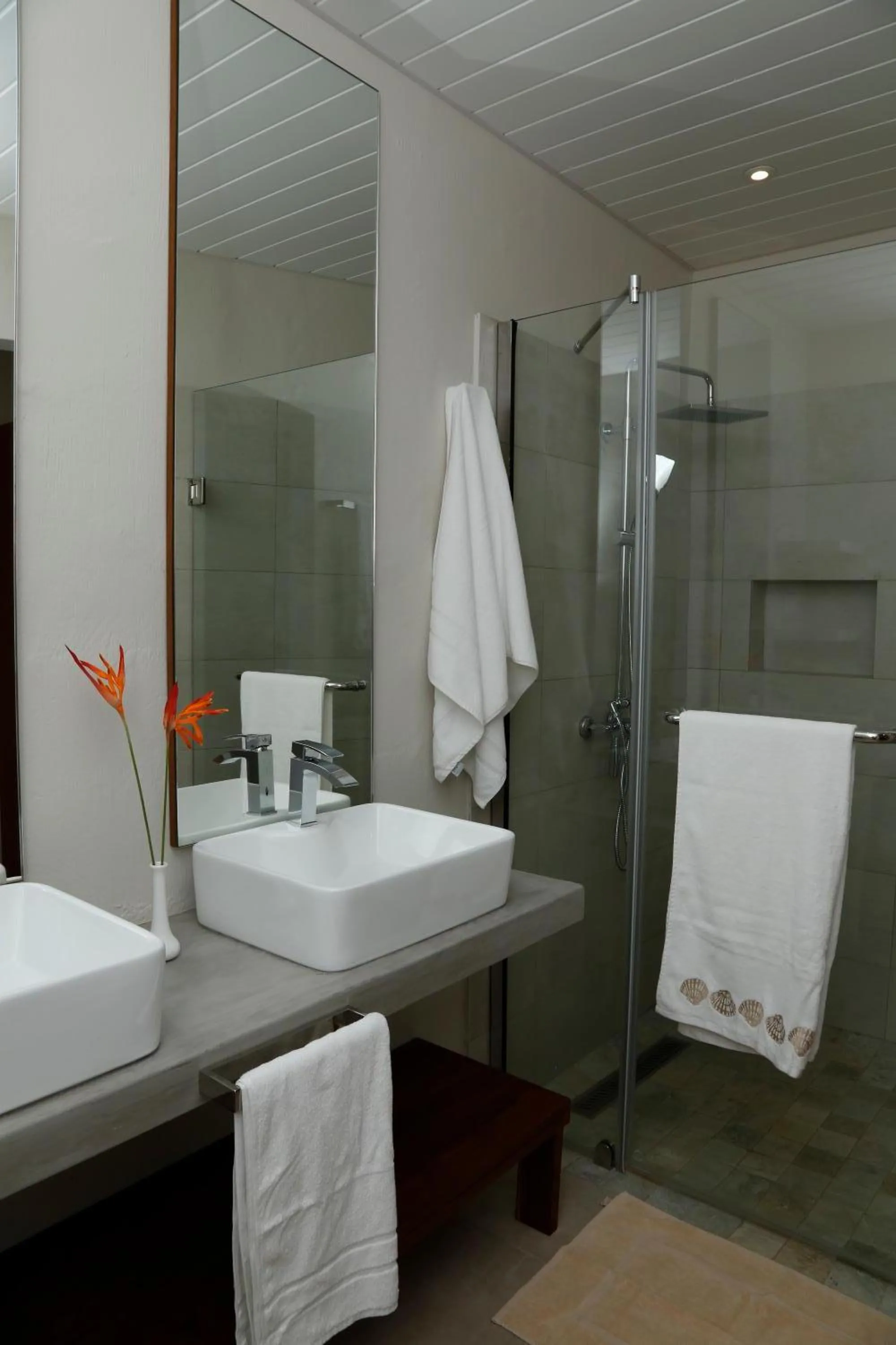 Shower in Les 2 canons