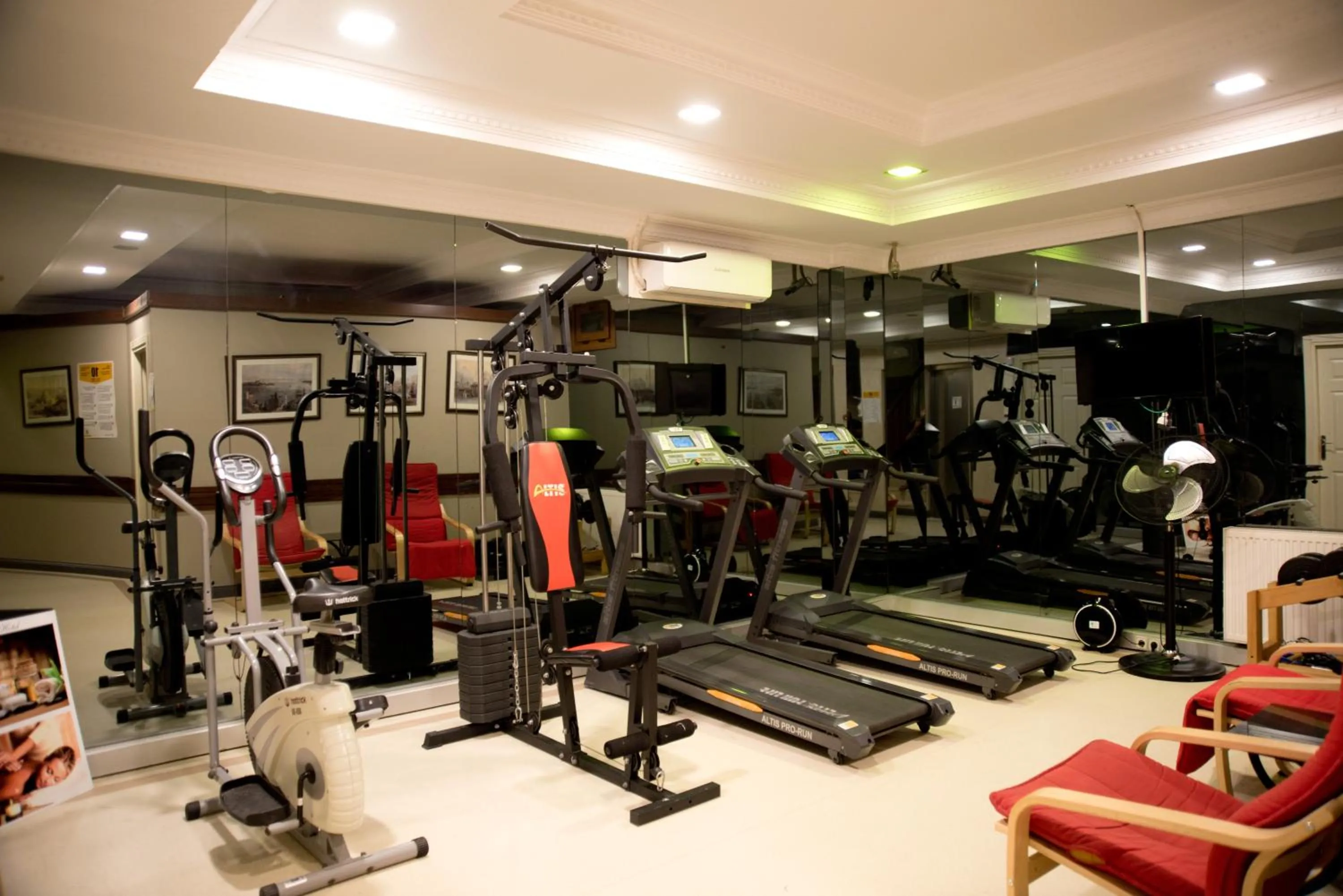 Fitness centre/facilities in Ferman Hotel Old City -Special Category