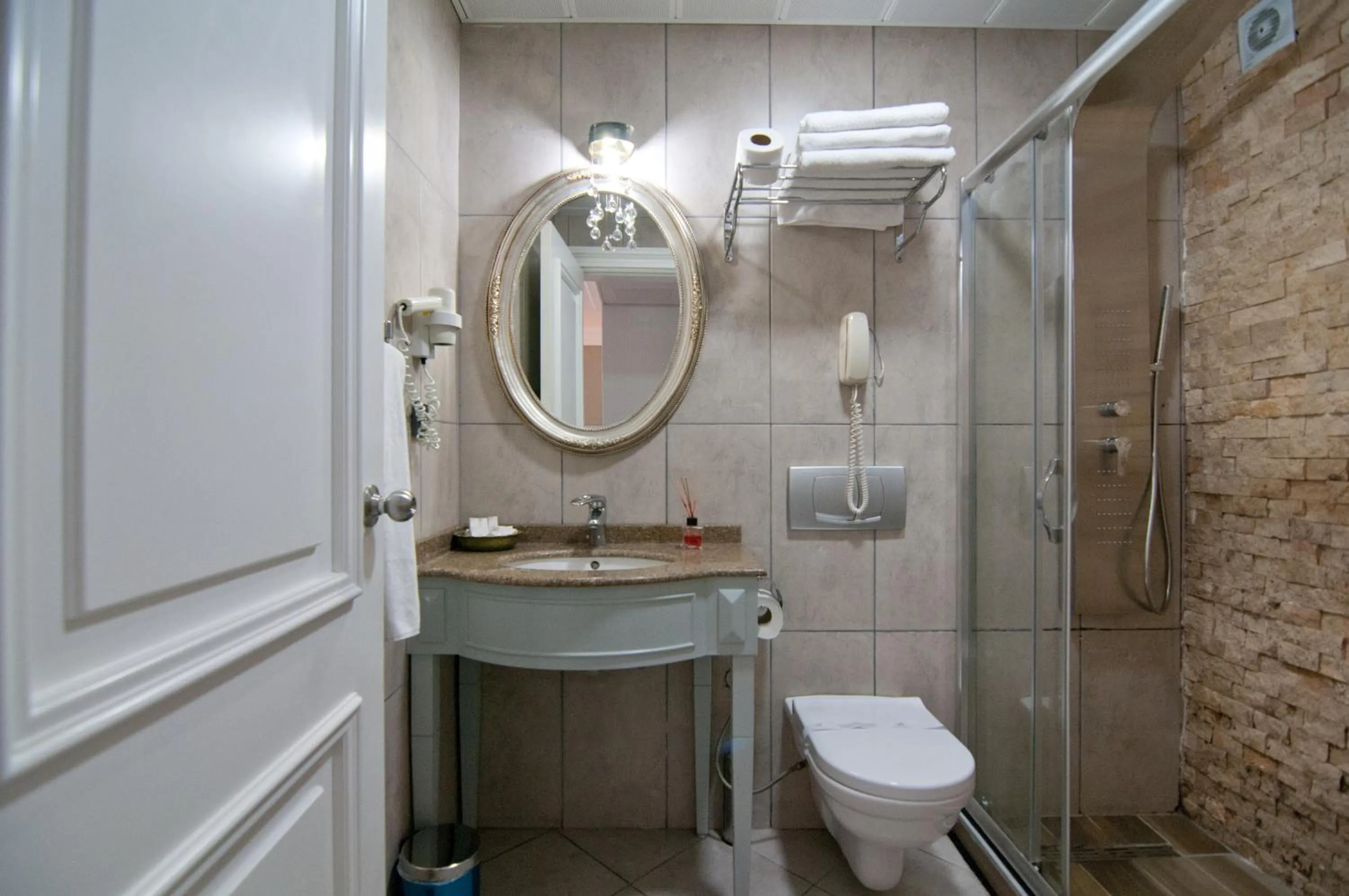 Bathroom in Ferman Hotel Old City -Special Category