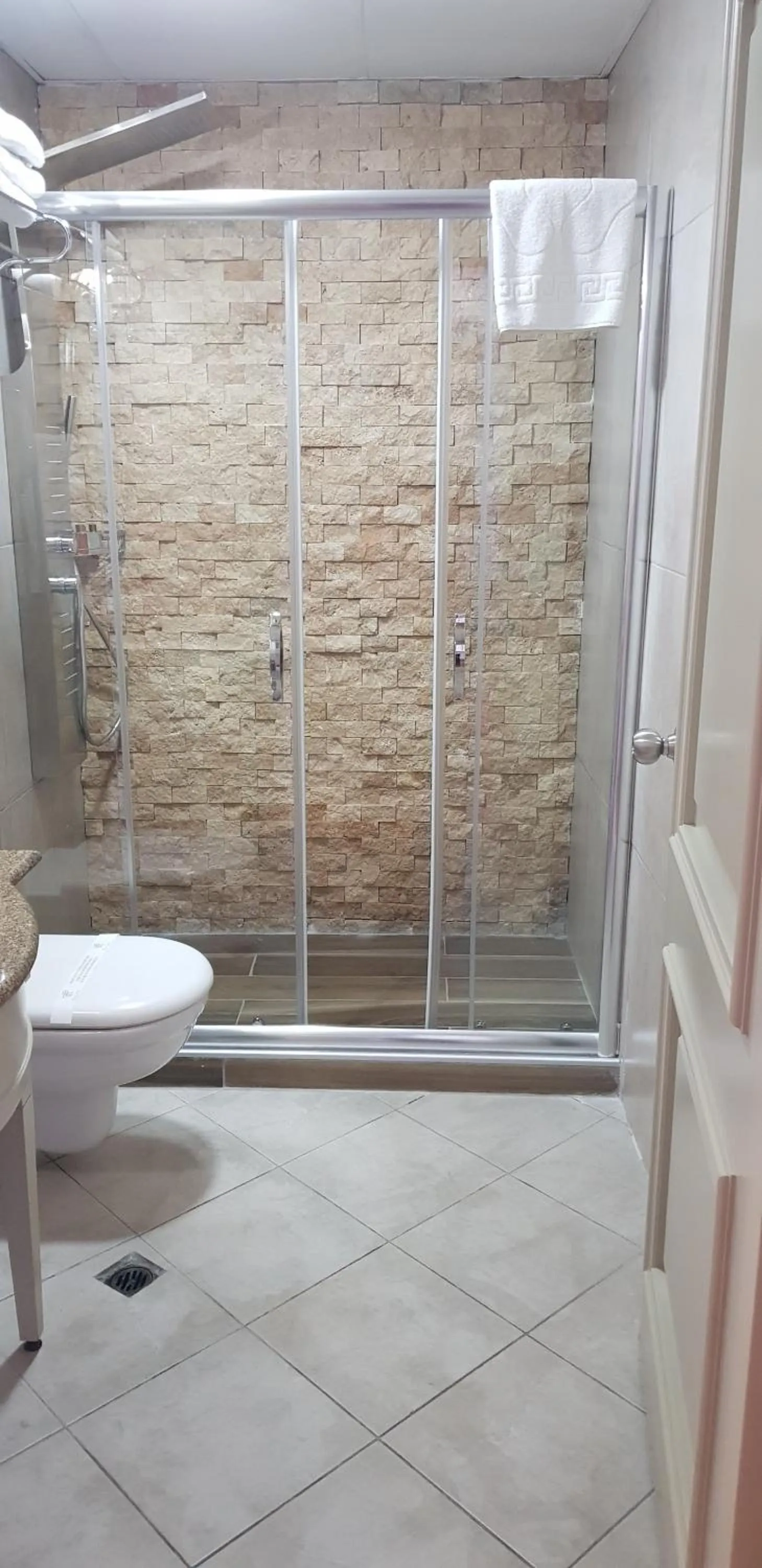 Bathroom in Ferman Hotel Old City -Special Category