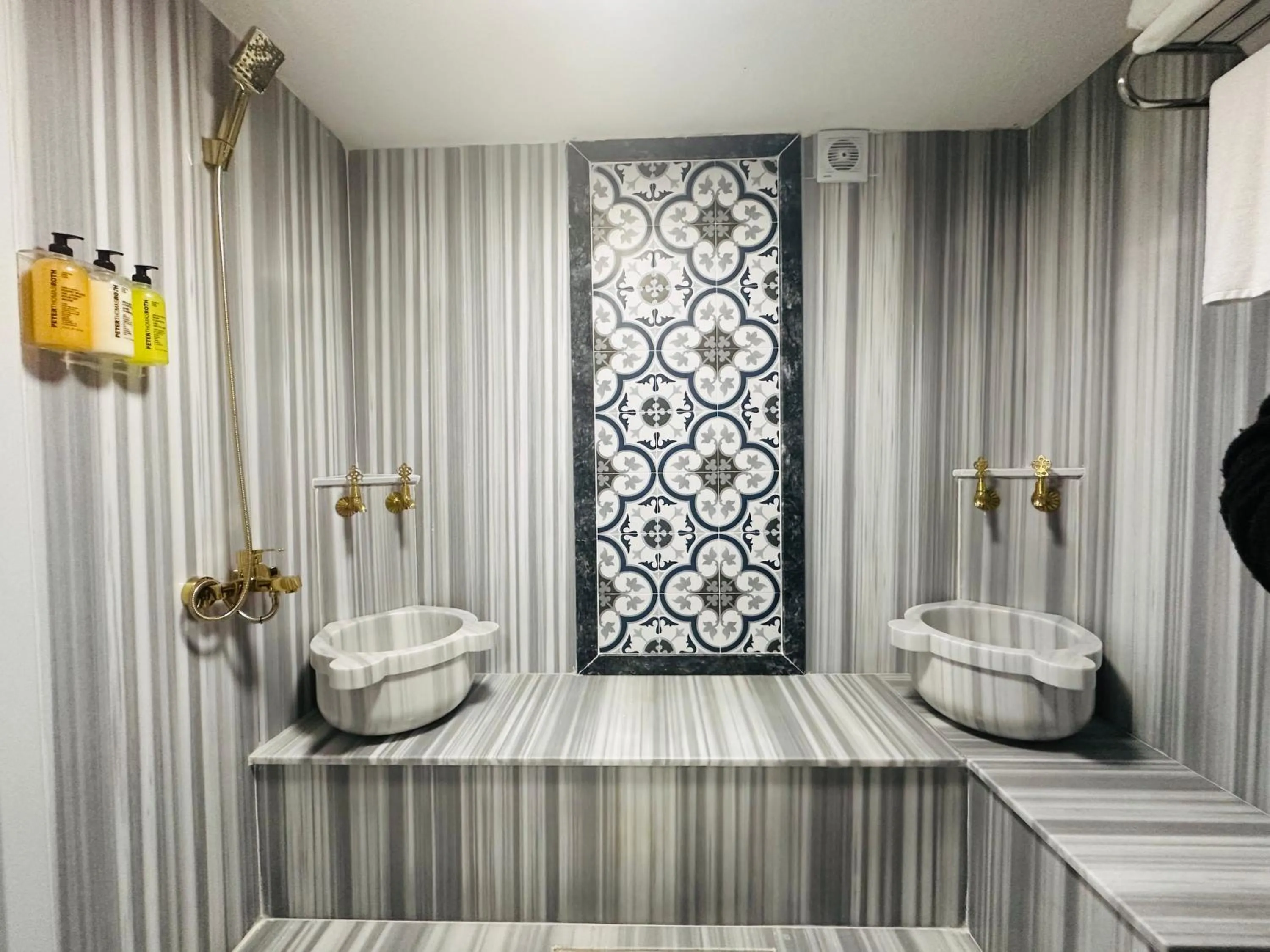 Bathroom in Ferman Hotel Old City -Special Category