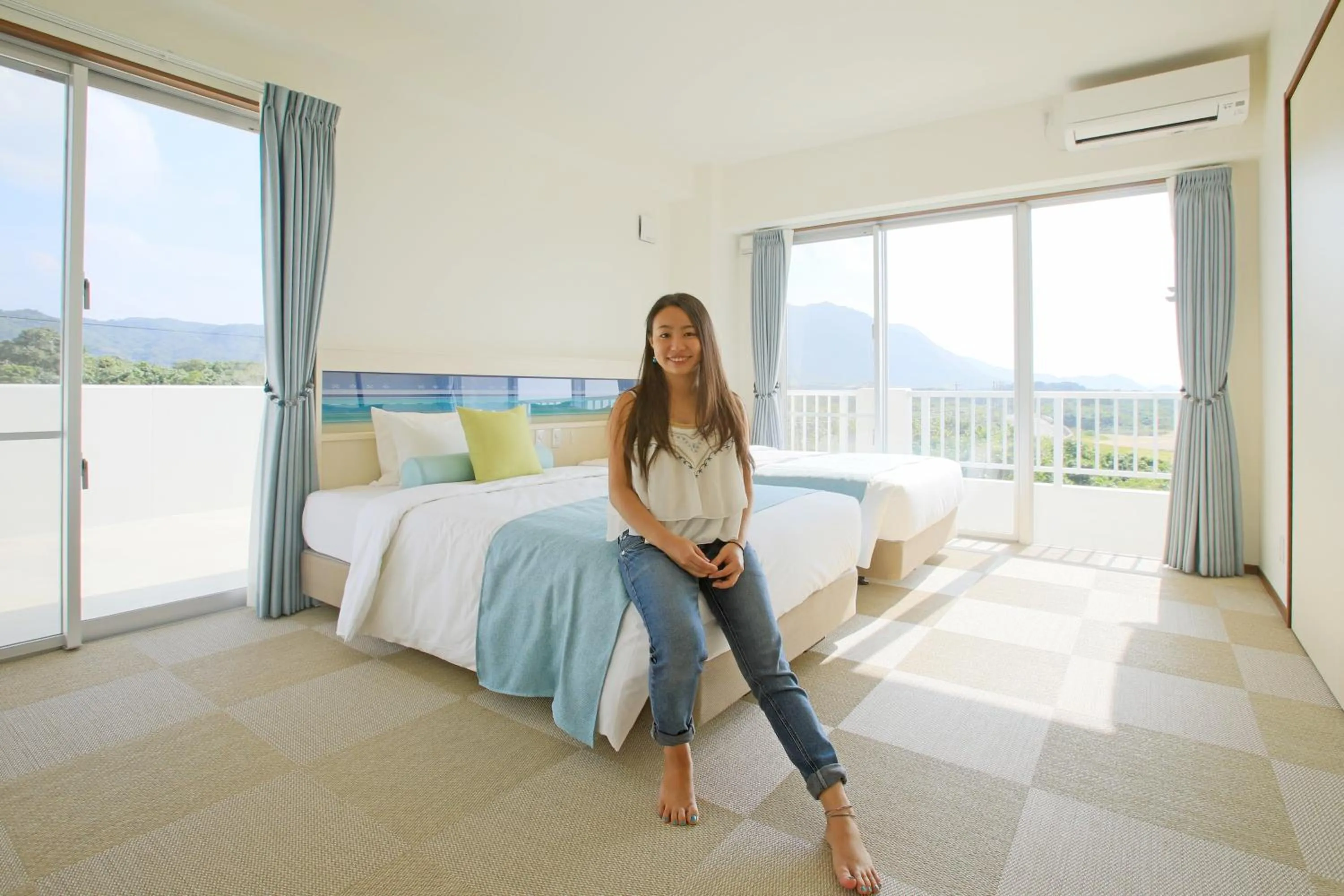 Bed in Seven Colors Ishigakijima