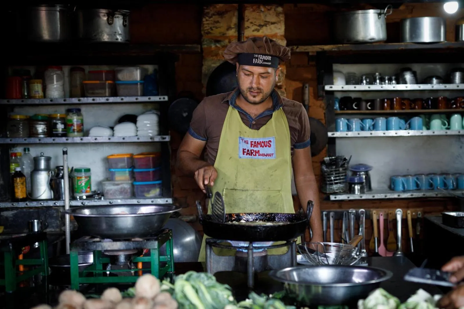 Restaurant/places to eat in The Famous Farm