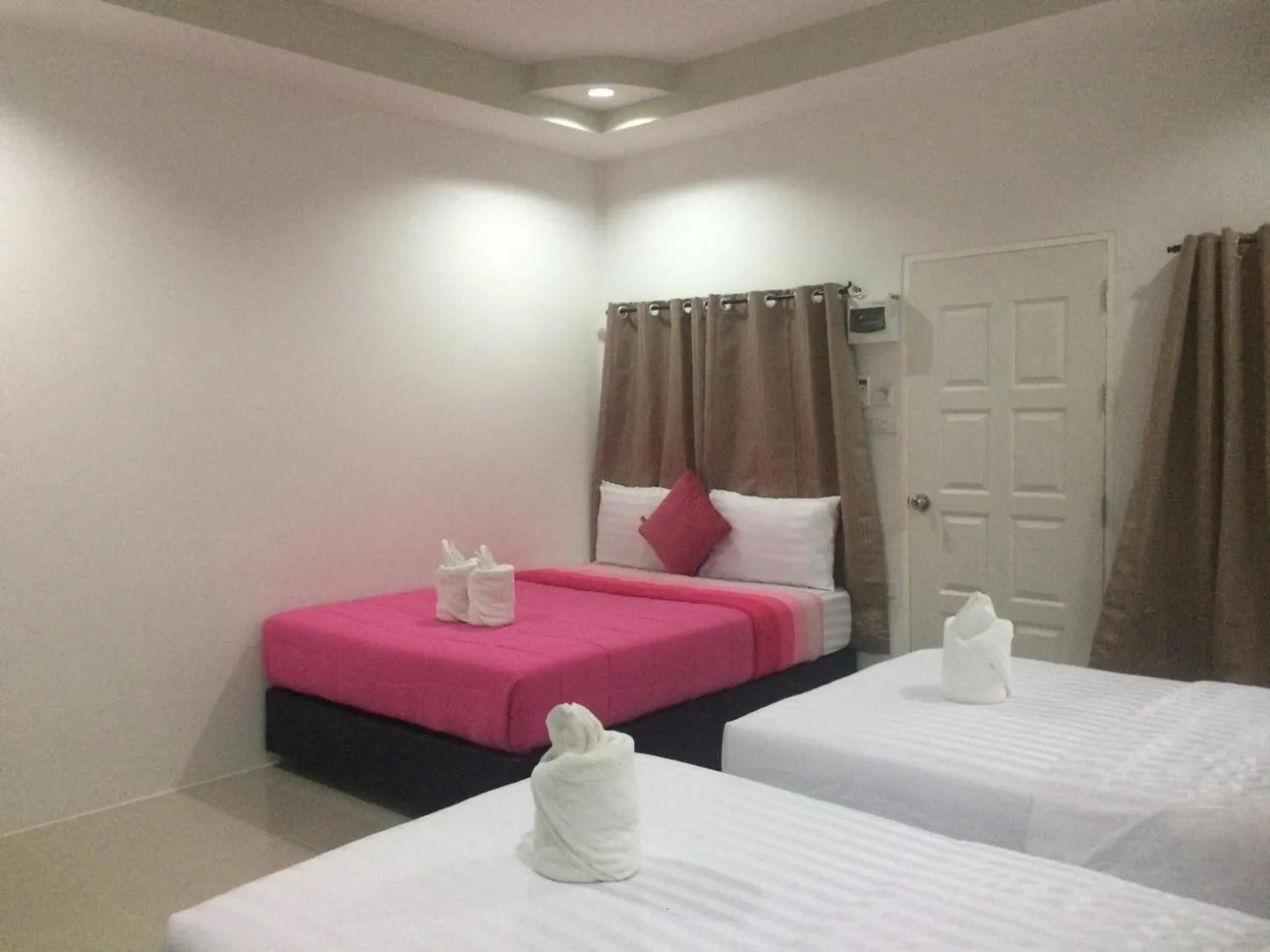 Bed in Bannrommai Sattahip