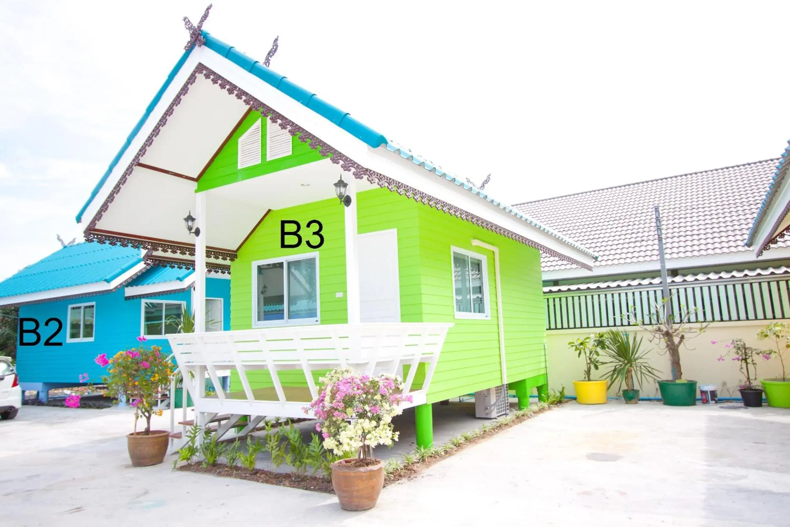 Facade/entrance in Bannrommai Sattahip Facade/entrance in Bannrommai Sattahip