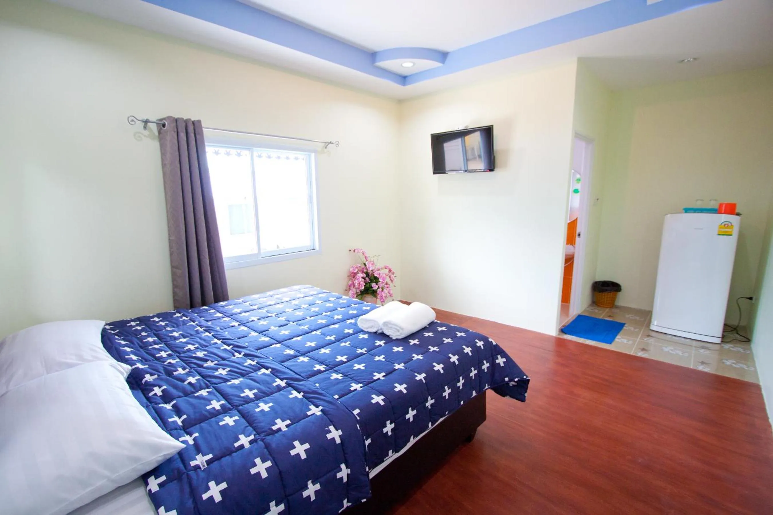 Photo of the whole room, Bed in Bannrommai Sattahip