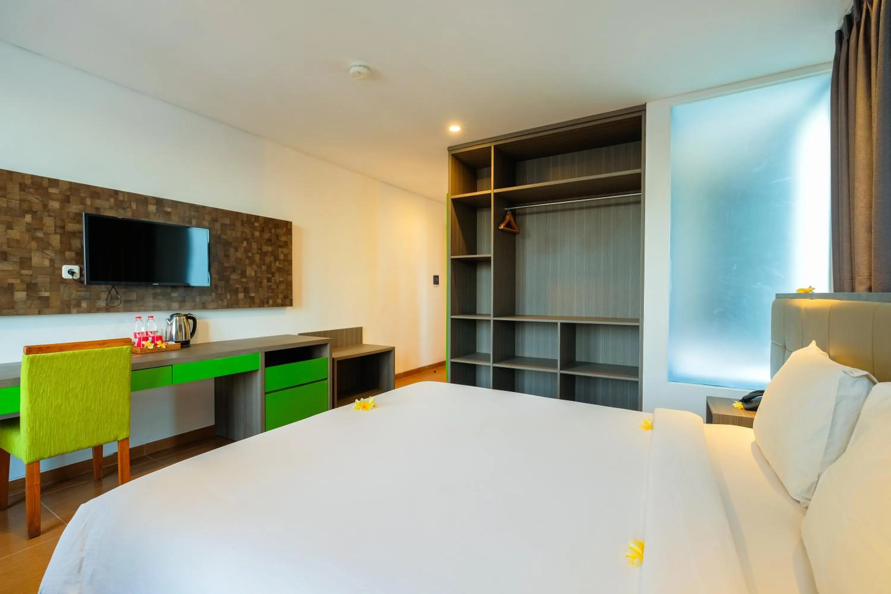 Bed in Papillon Echo Beach