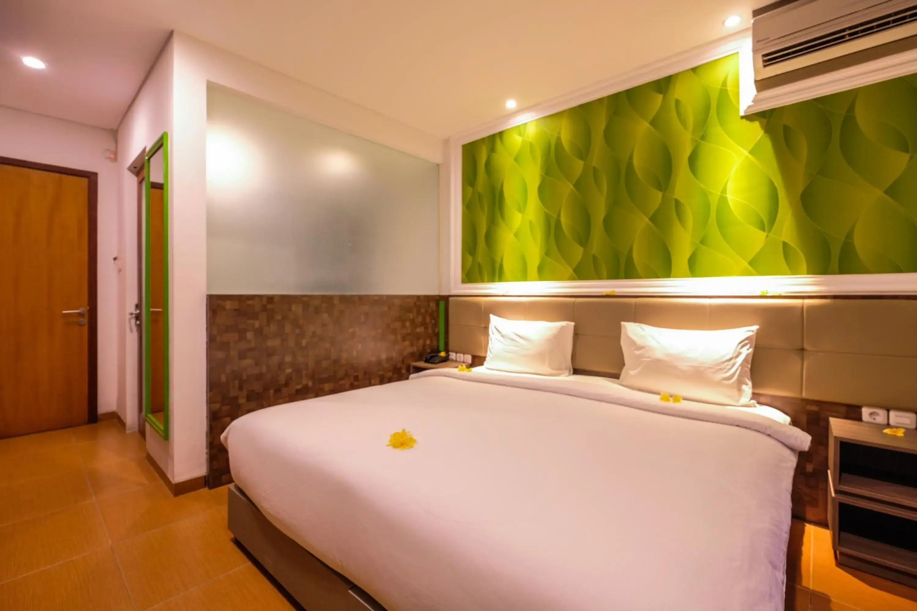 Bed in Papillon Echo Beach Bed in Papillon Echo Beach