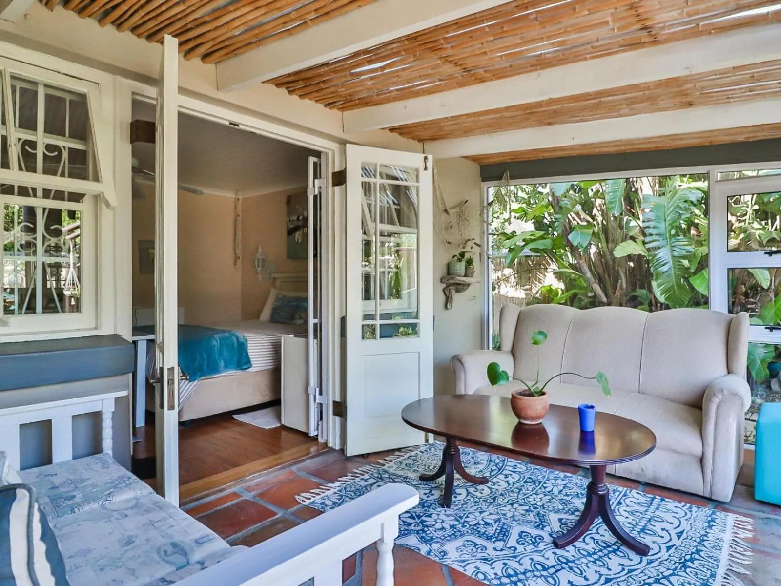 Balcony/Terrace in Inn-Style