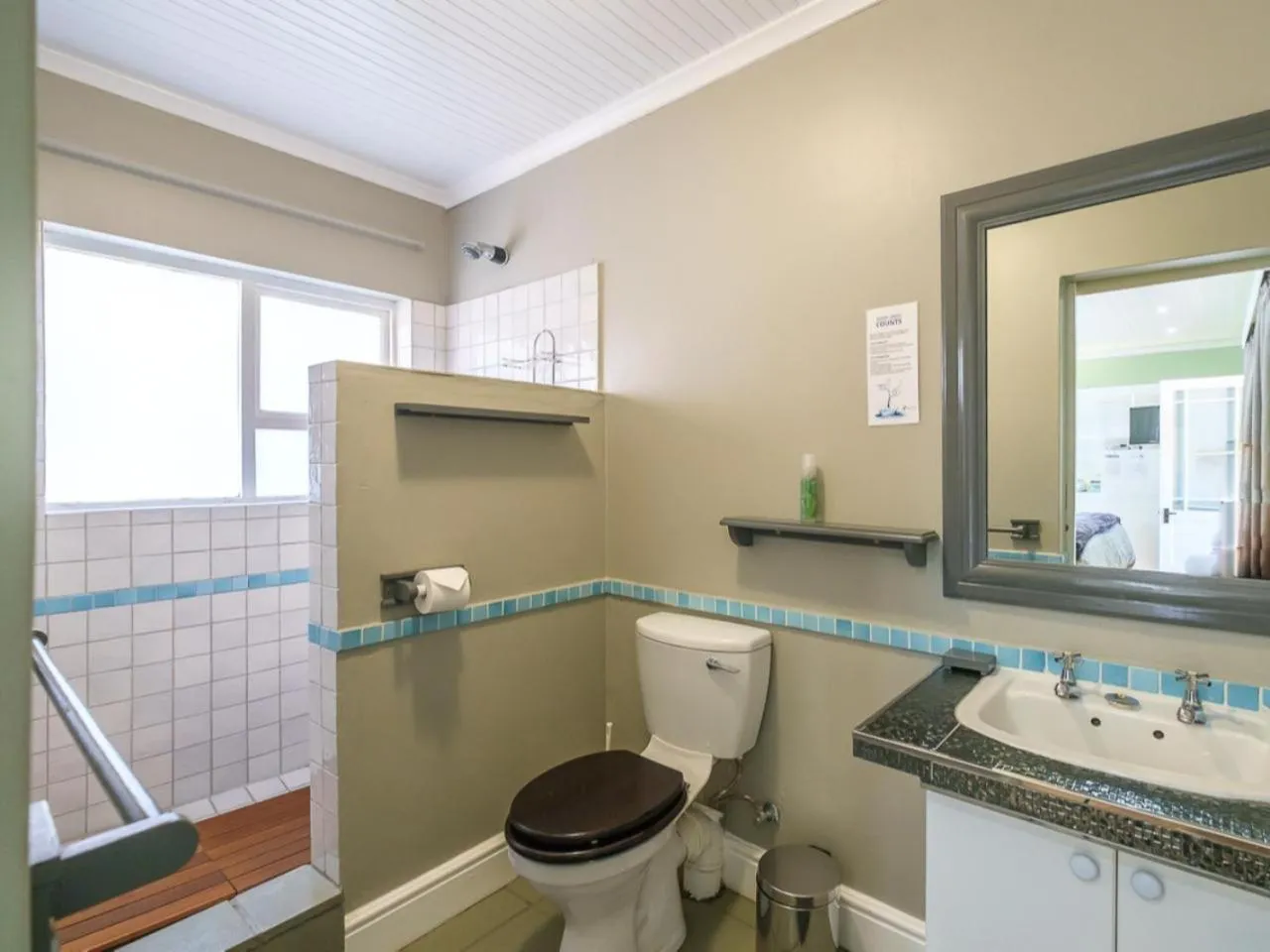 Bathroom in Inn-Style