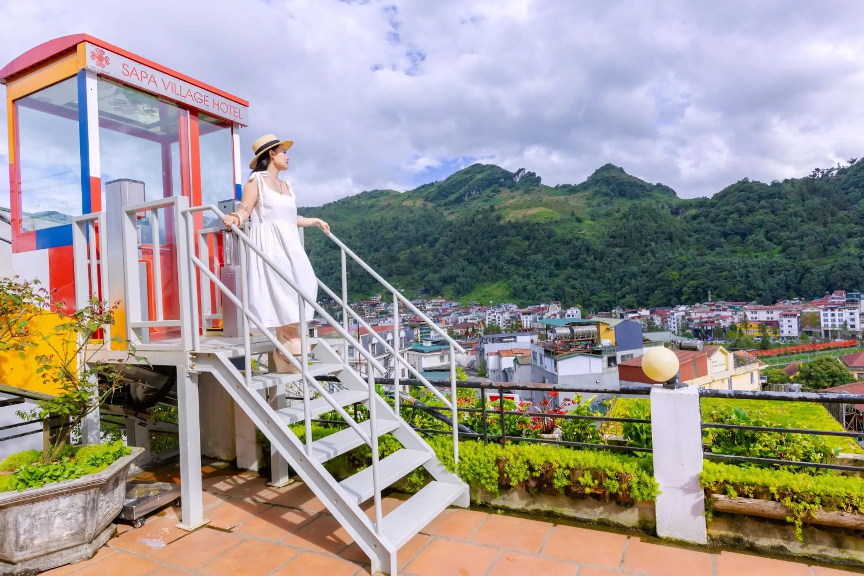 Deluxe Twin Panoramic City View with Terrace in Sapa Village Hotel Deluxe Twin Panoramic City View with Terrace in Sapa Village Hotel