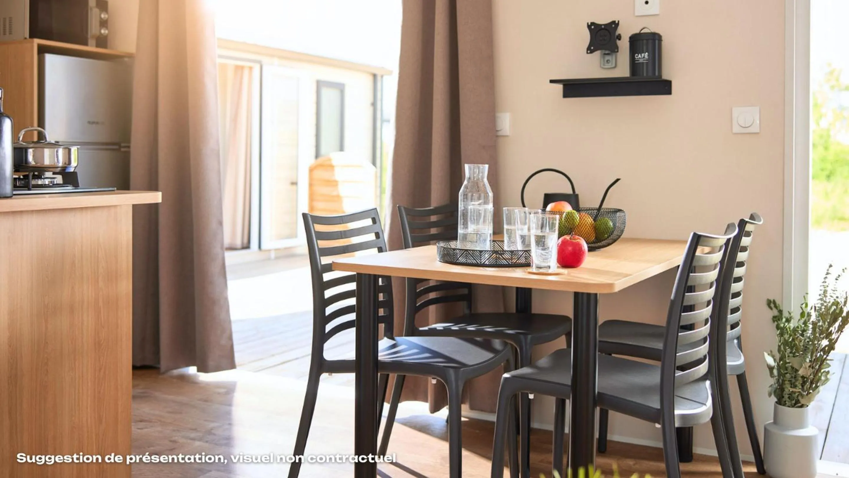 Dining area in Camping Les Dunes