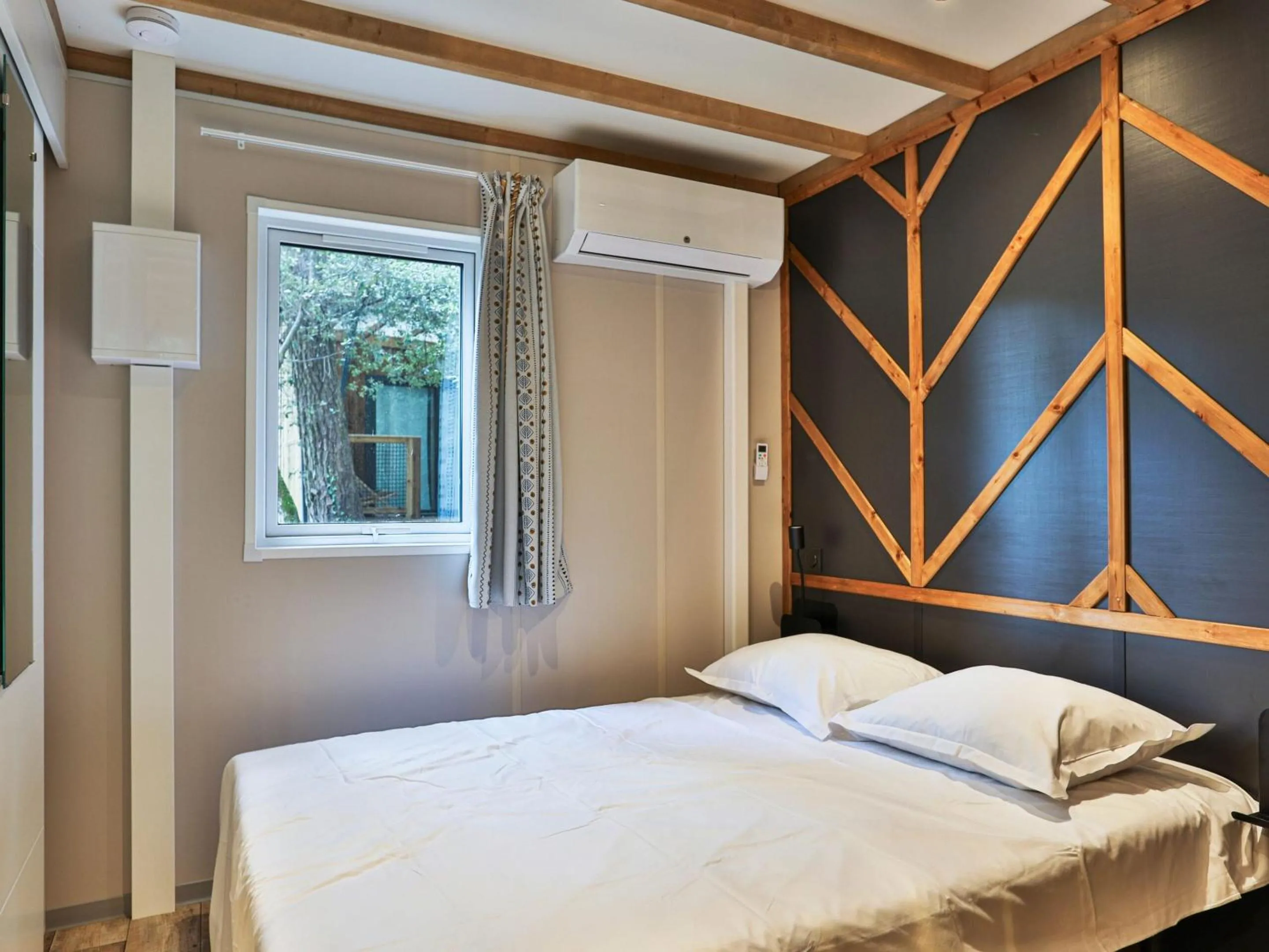 Bedroom, Bed in Camping Les Dunes