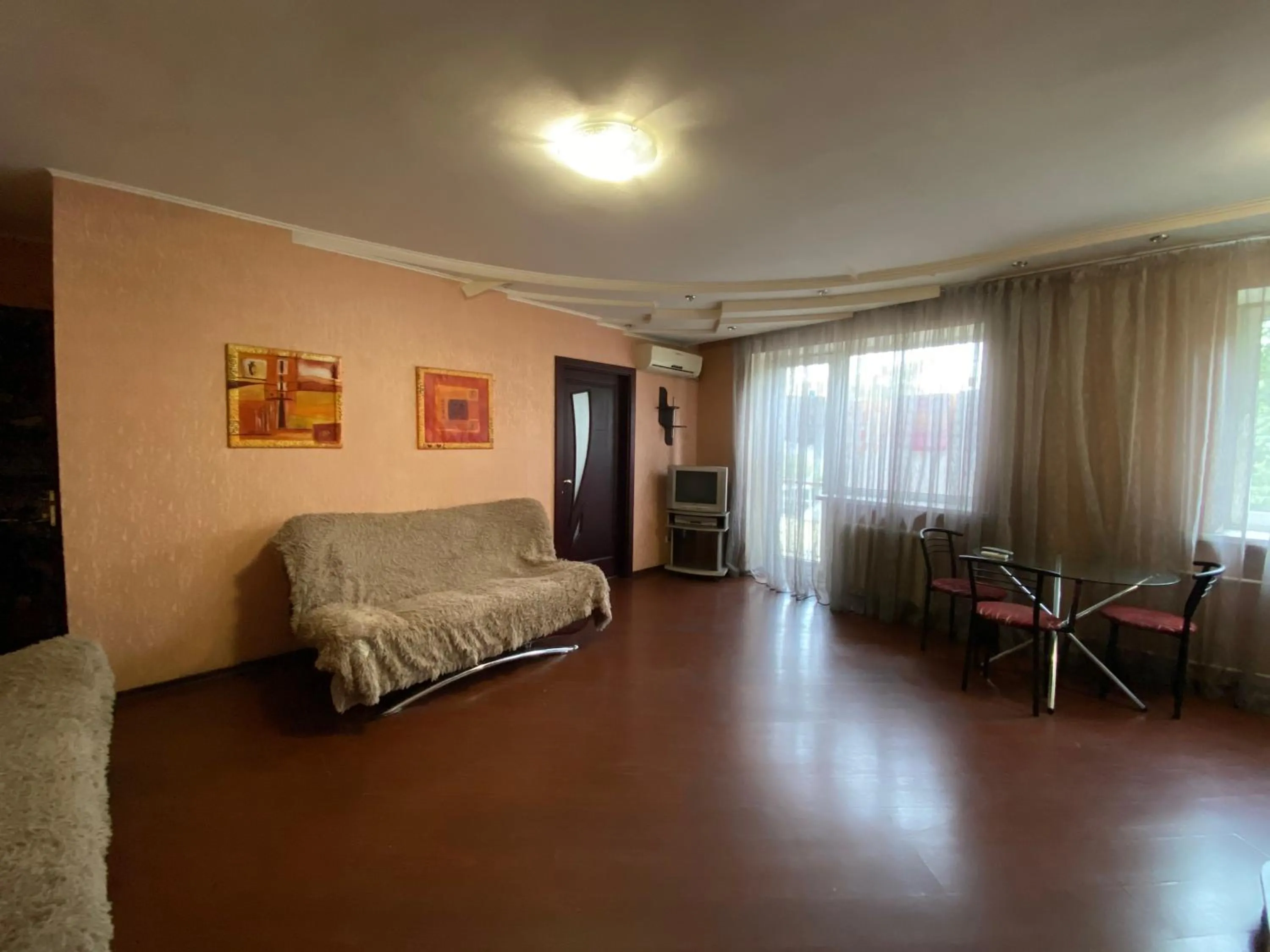 Bed in Comfy Apartment Most City Area