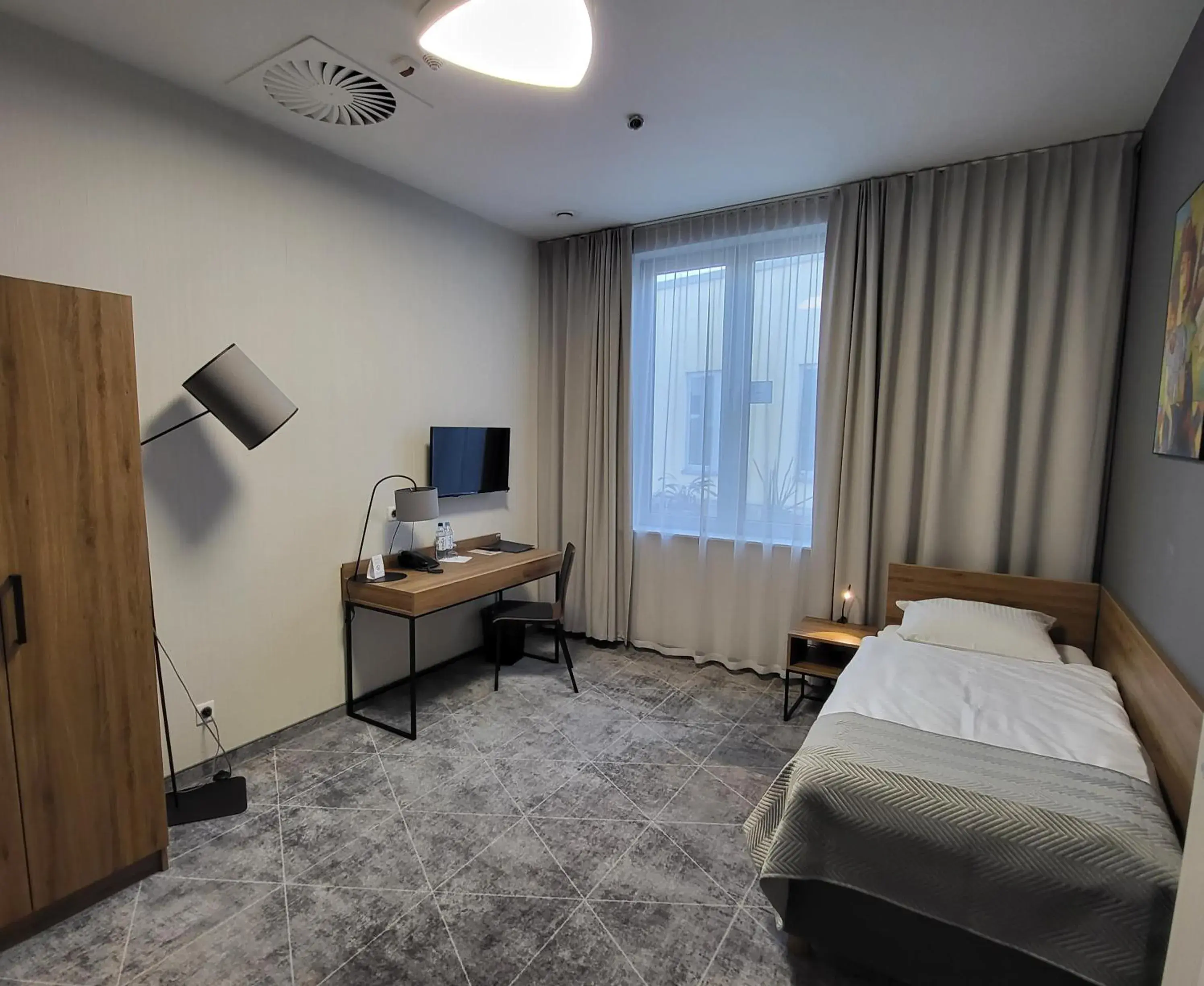 Large Single Room in Hotel Centrum Large Single Room in Hotel Centrum