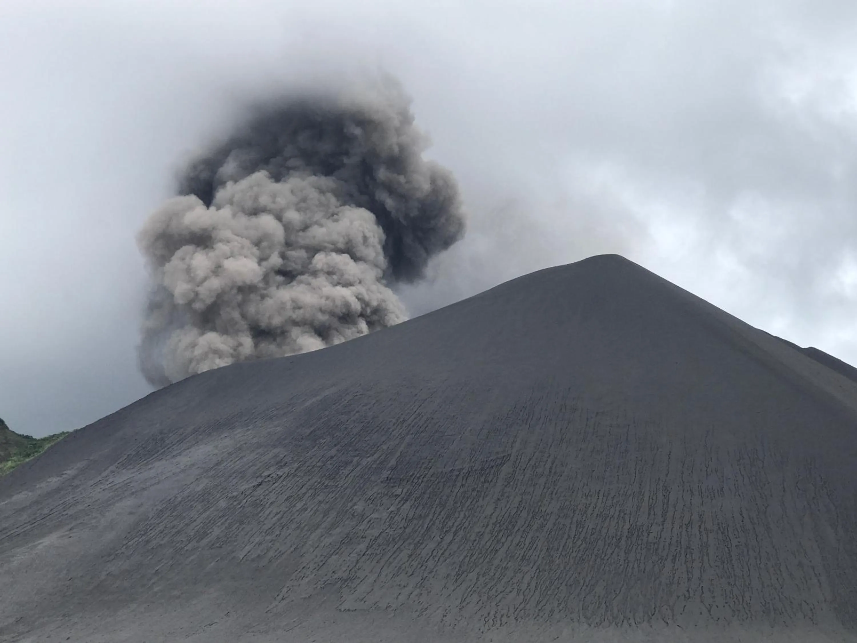 Entertainment in Tanna Evergreen Resort & Tours