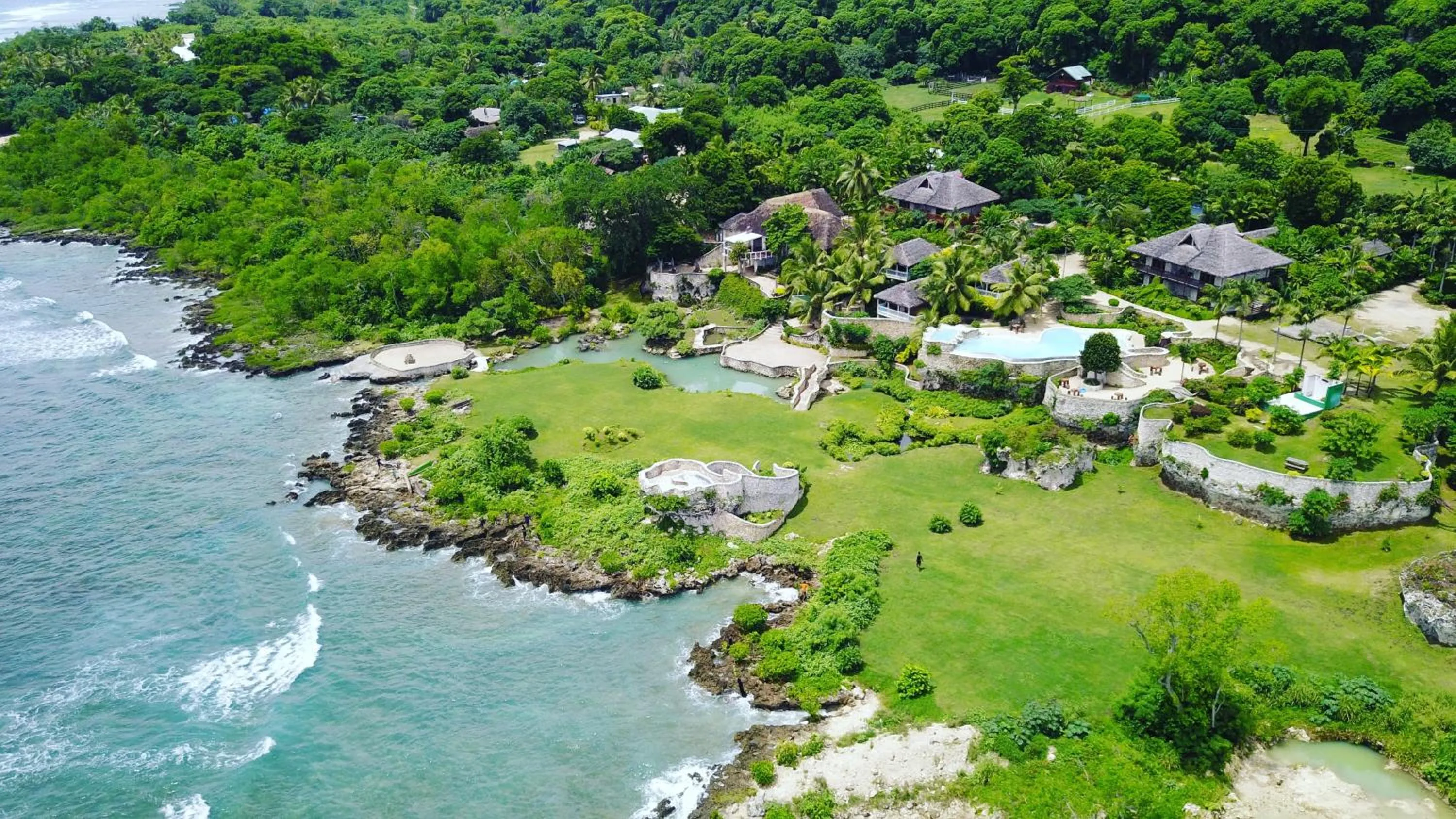 Tanna Evergreen Resort & Tours