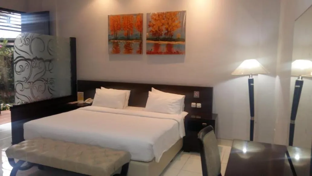 Photo of the whole room, Bed in Hotel Sindha