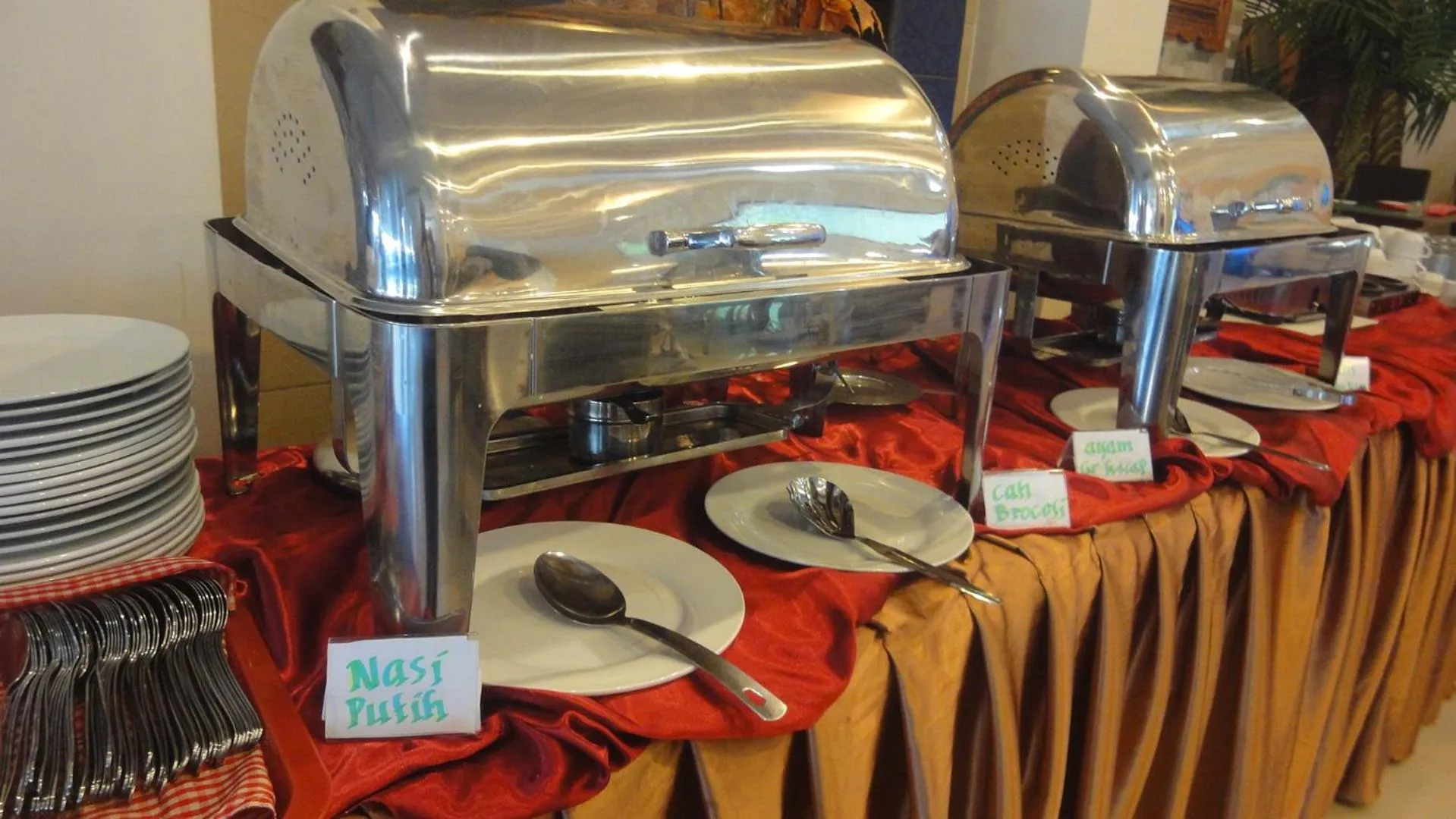 Breakfast in Hotel Sindha