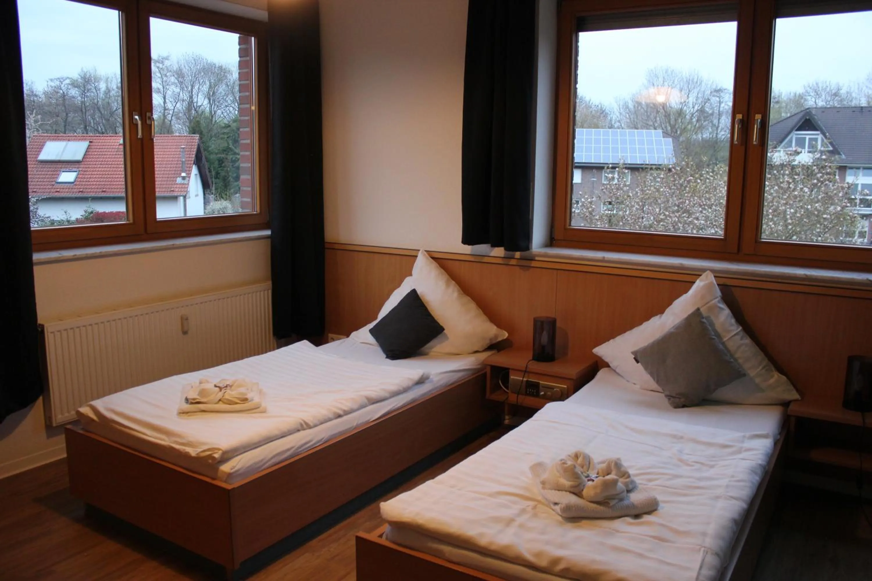 Bed in Olympia Hotel & Restaurant