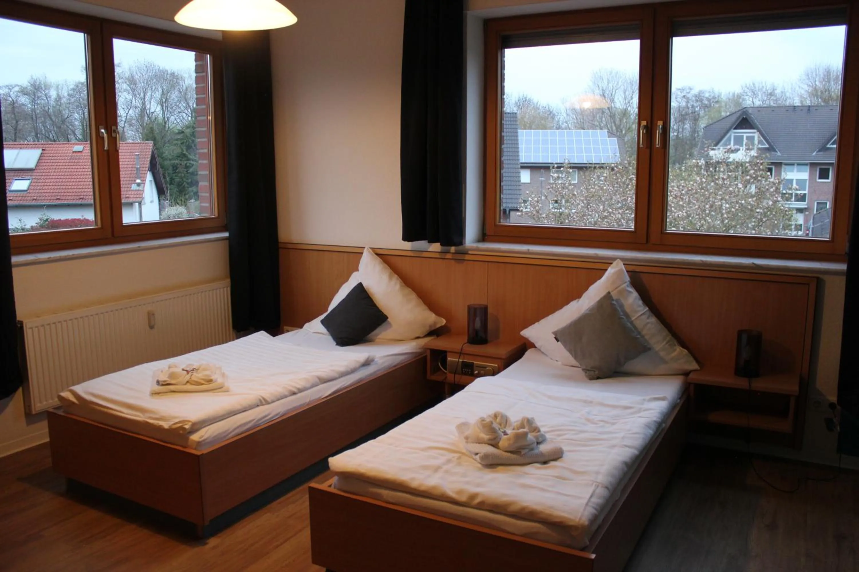 Bed in Olympia Hotel & Restaurant