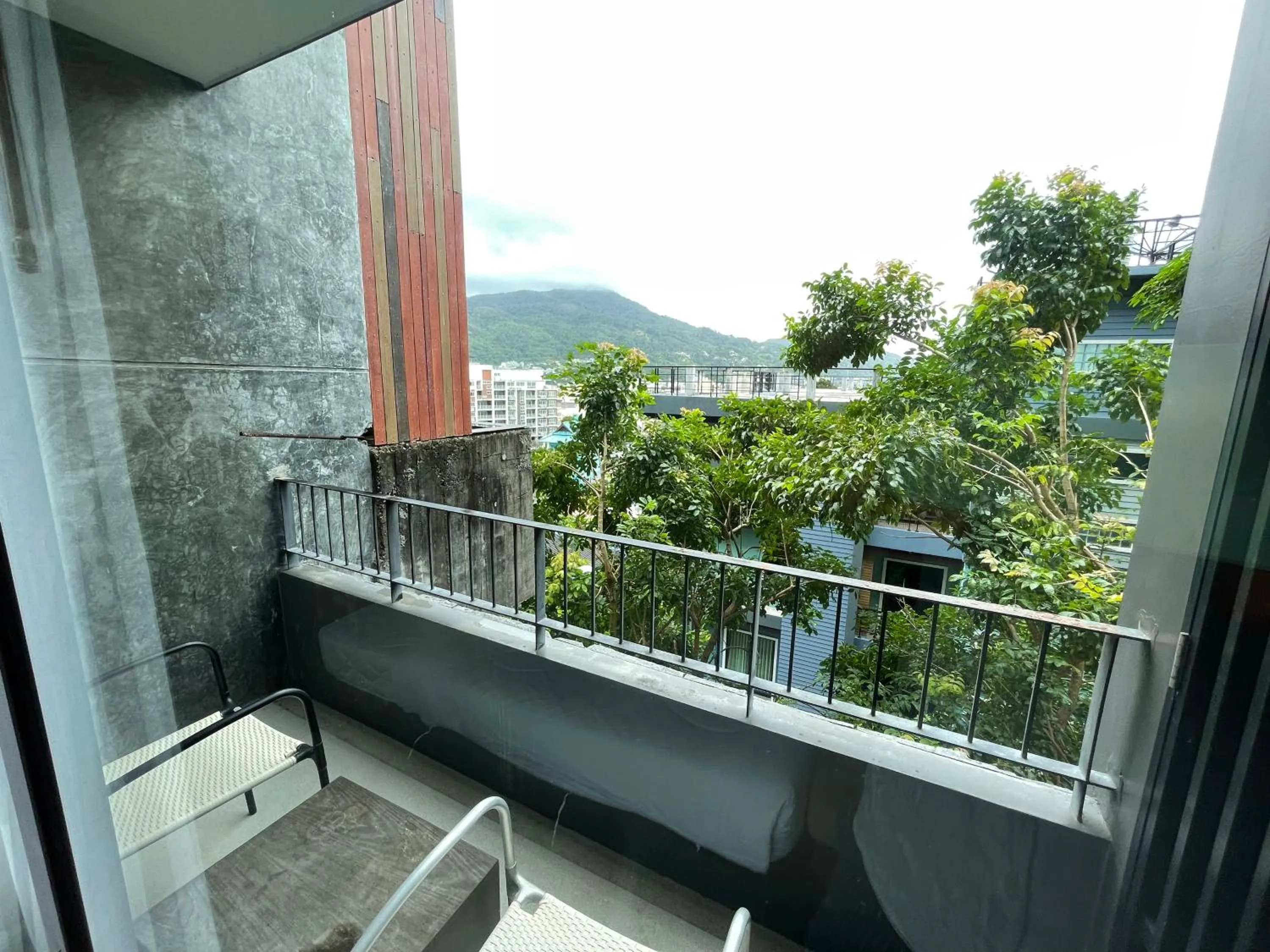 Emerald Terrace Apartments by Lofty
