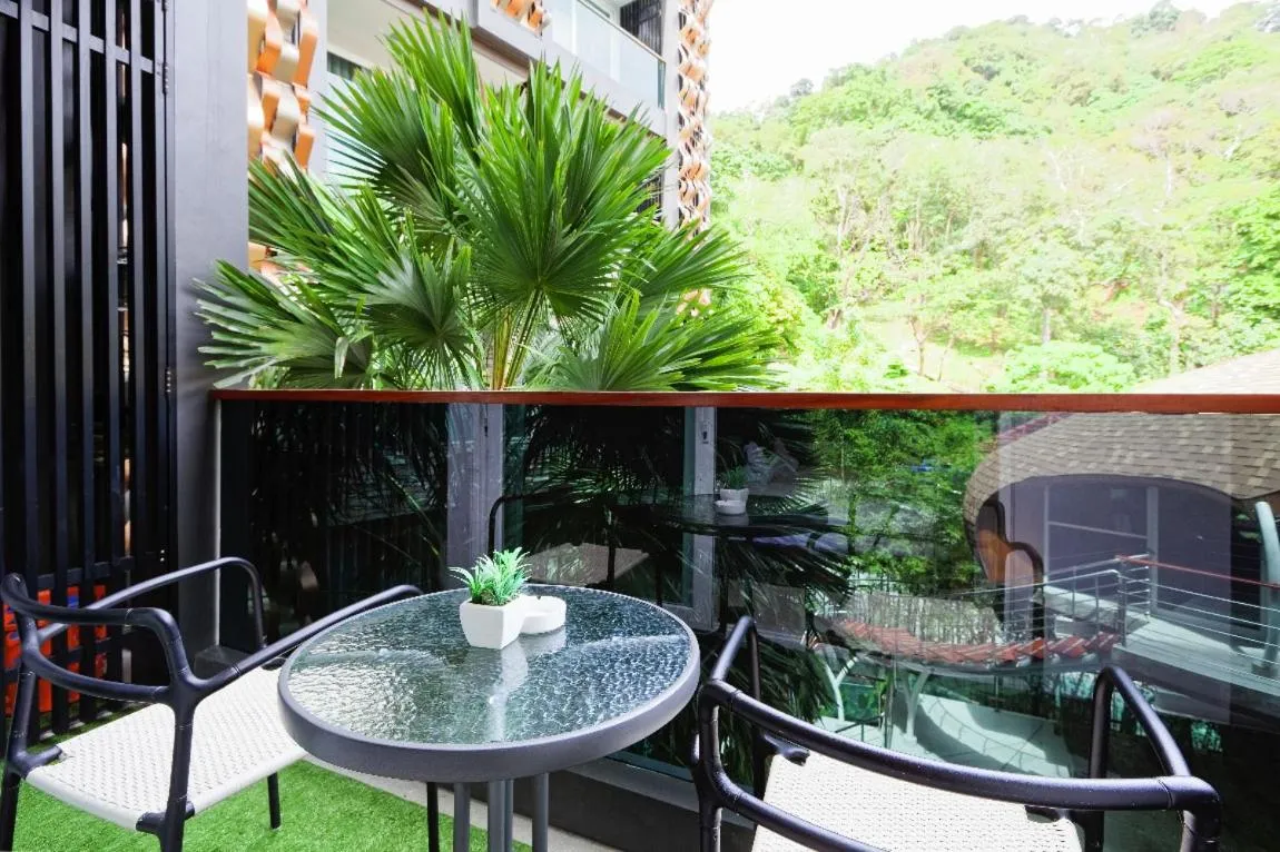 Emerald Terrace Apartments by Lofty