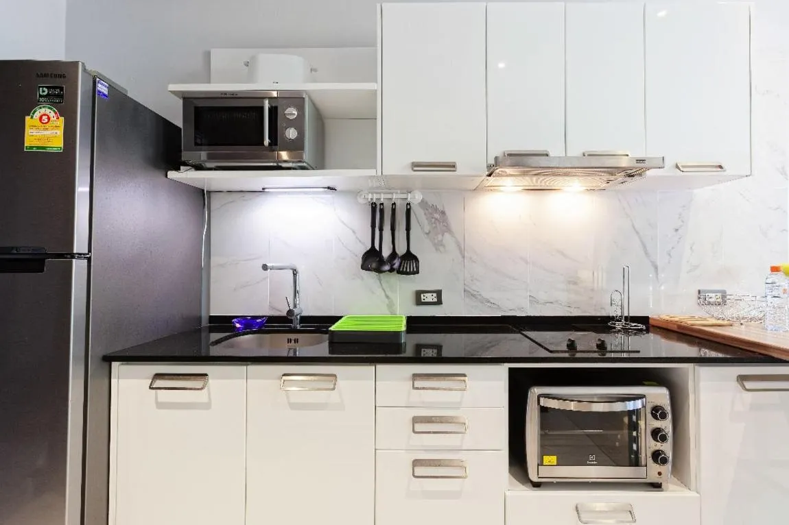 Emerald Terrace Apartments by Lofty