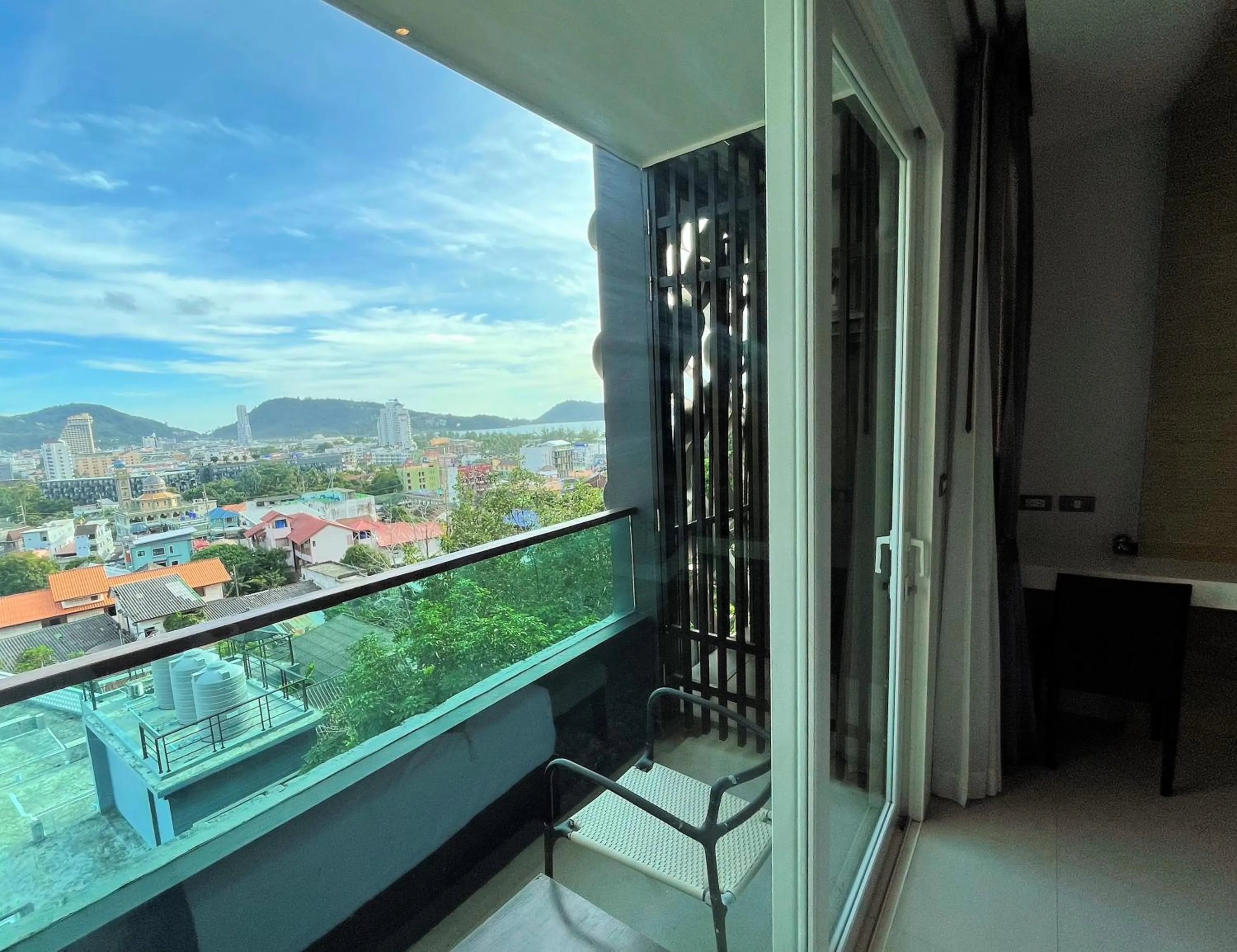 Emerald Terrace Apartments by Lofty