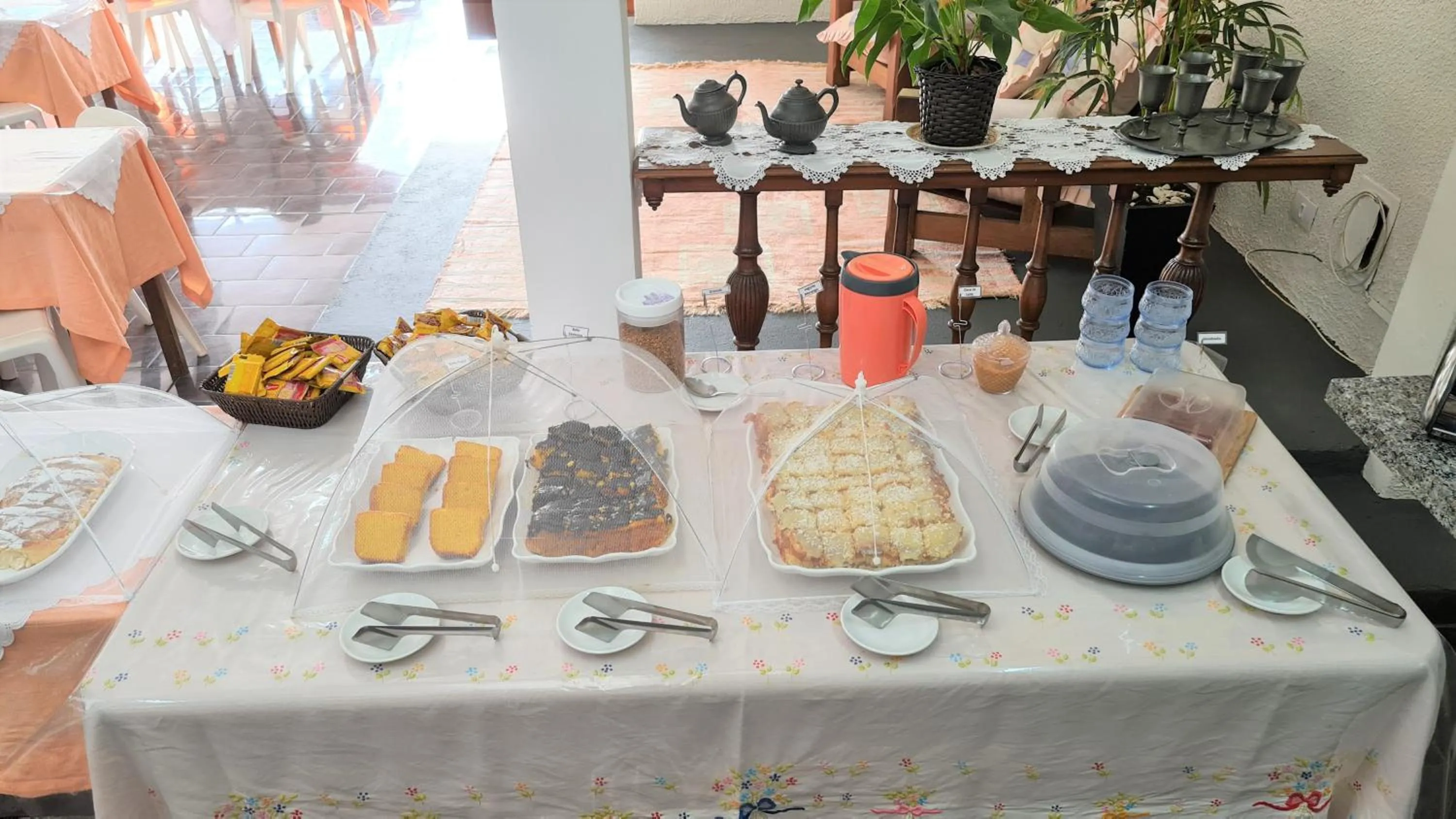 Restaurant/places to eat in Chalés Vila da Serra