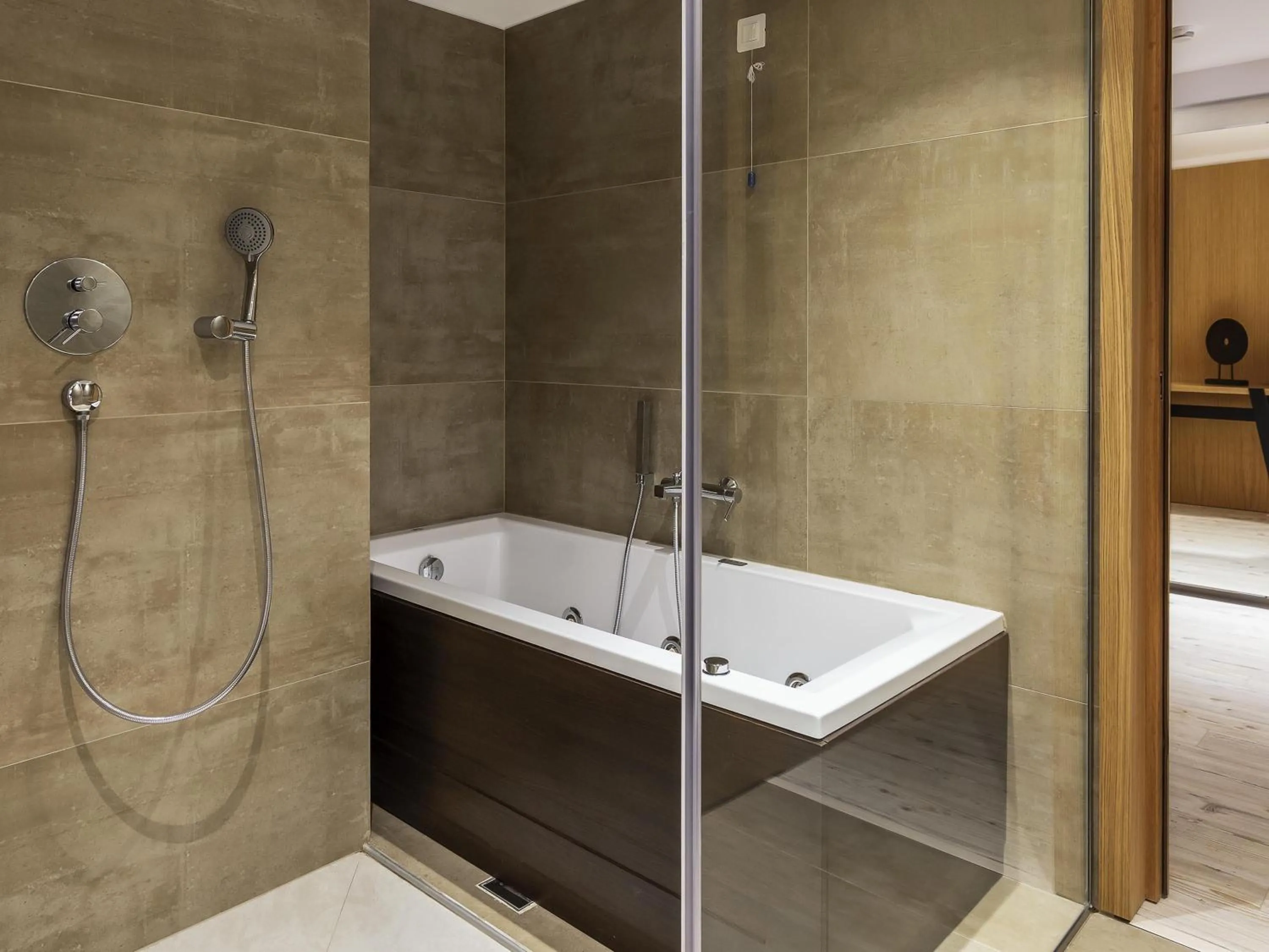 Bedroom in Ibis Styles Heraklion Central