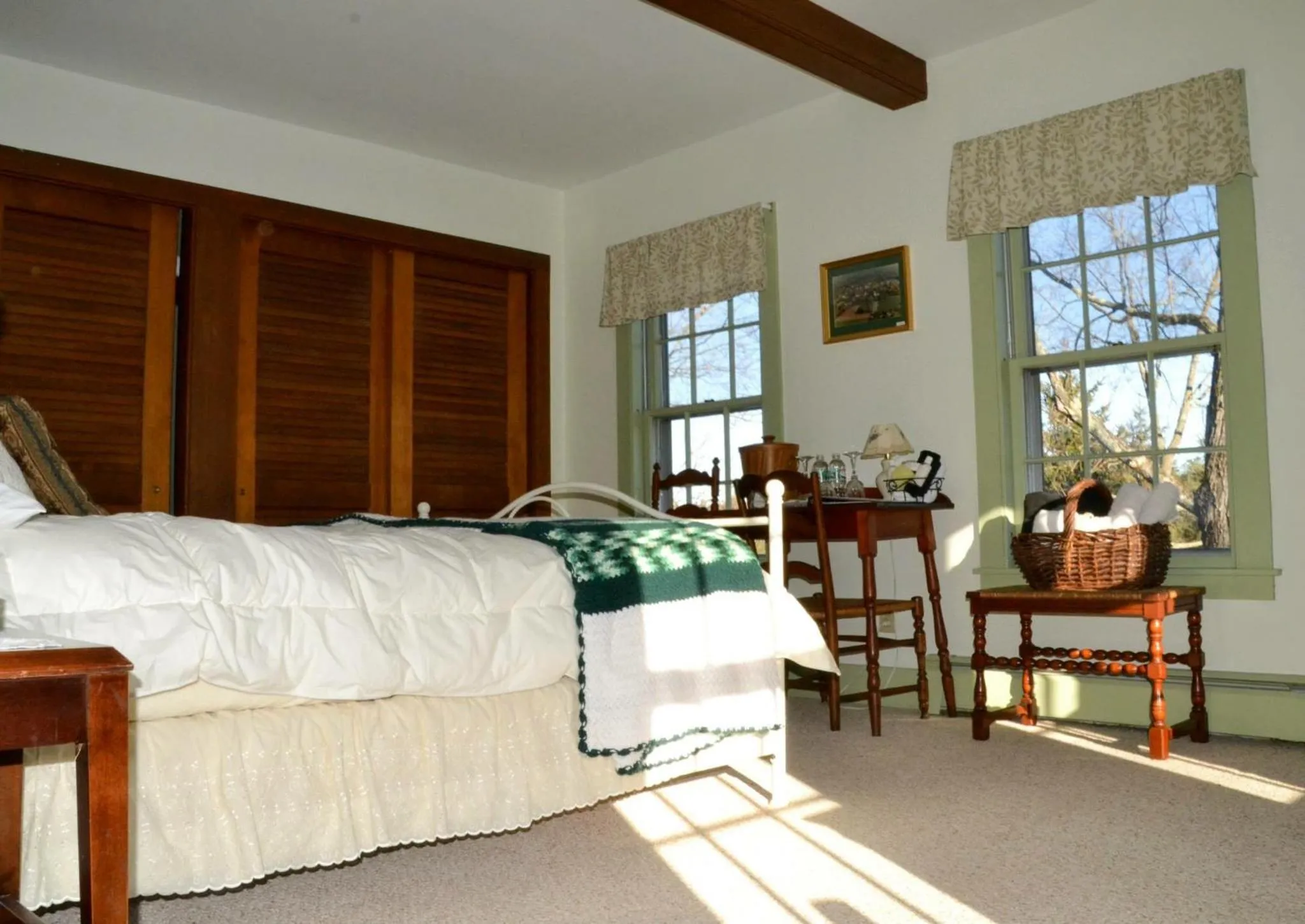 Bed in Timber Post Bed & Breakfast