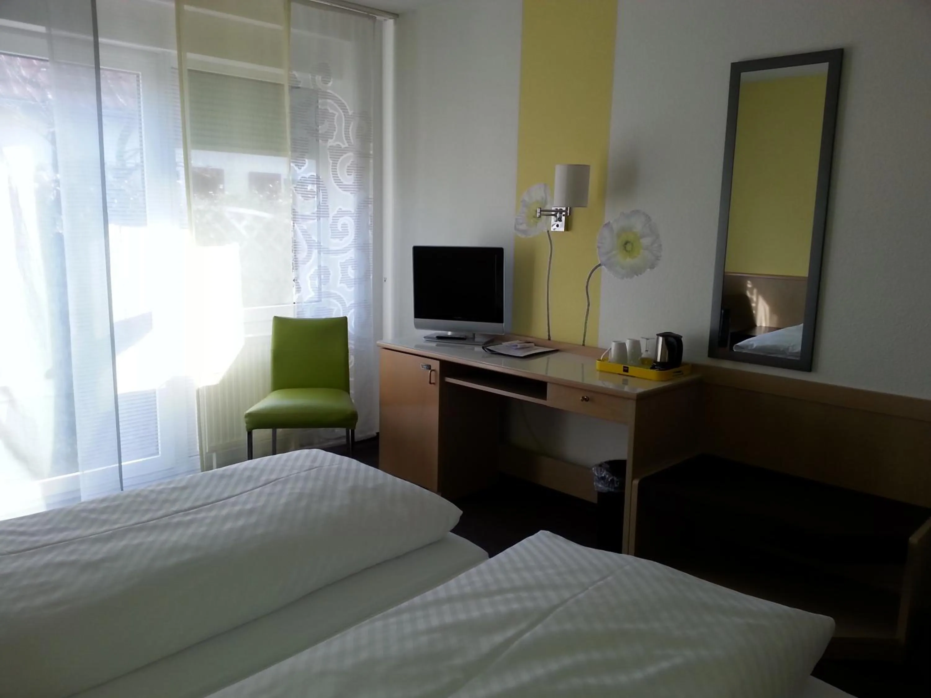 Photo of the whole room, Bed in Hotel Garni Sand