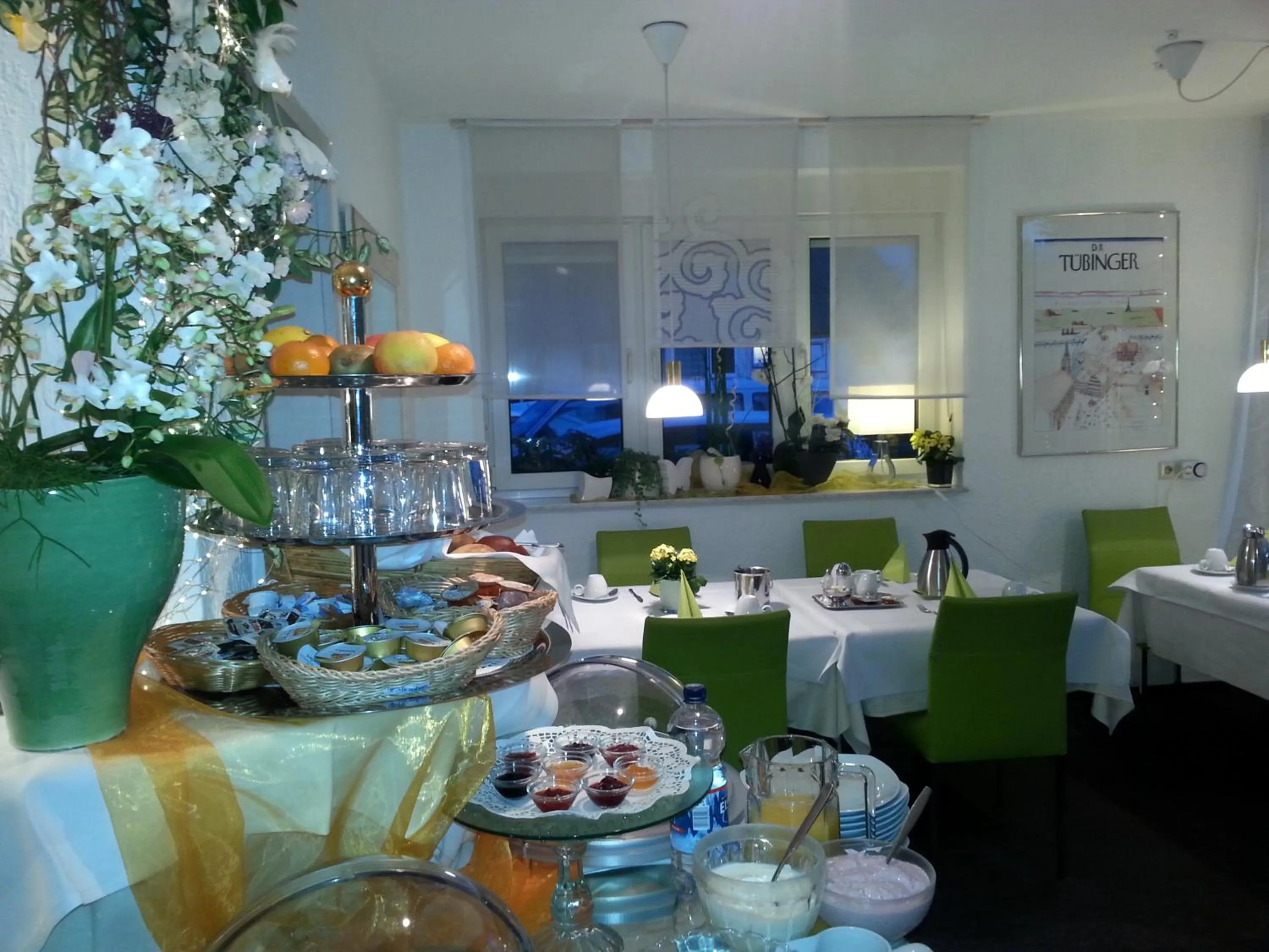 Restaurant/places to eat in Hotel Garni Sand