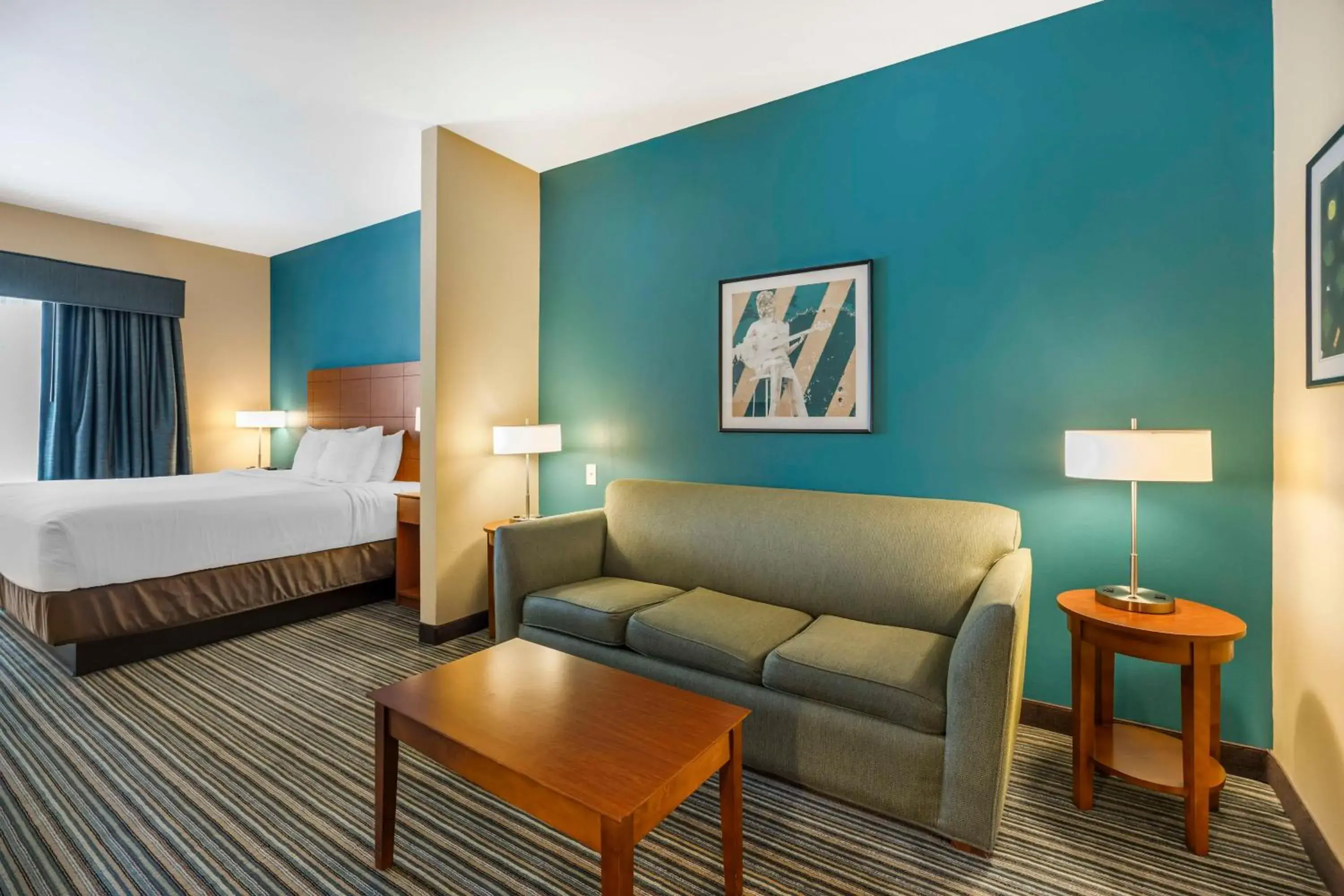 Bedroom, Bed in Best Western Plus Tuscumbia/Muscle Shoals Hotel & Suites Bedroom, Bed in Best Western Plus Tuscumbia/Muscle Shoals Hotel & Suites