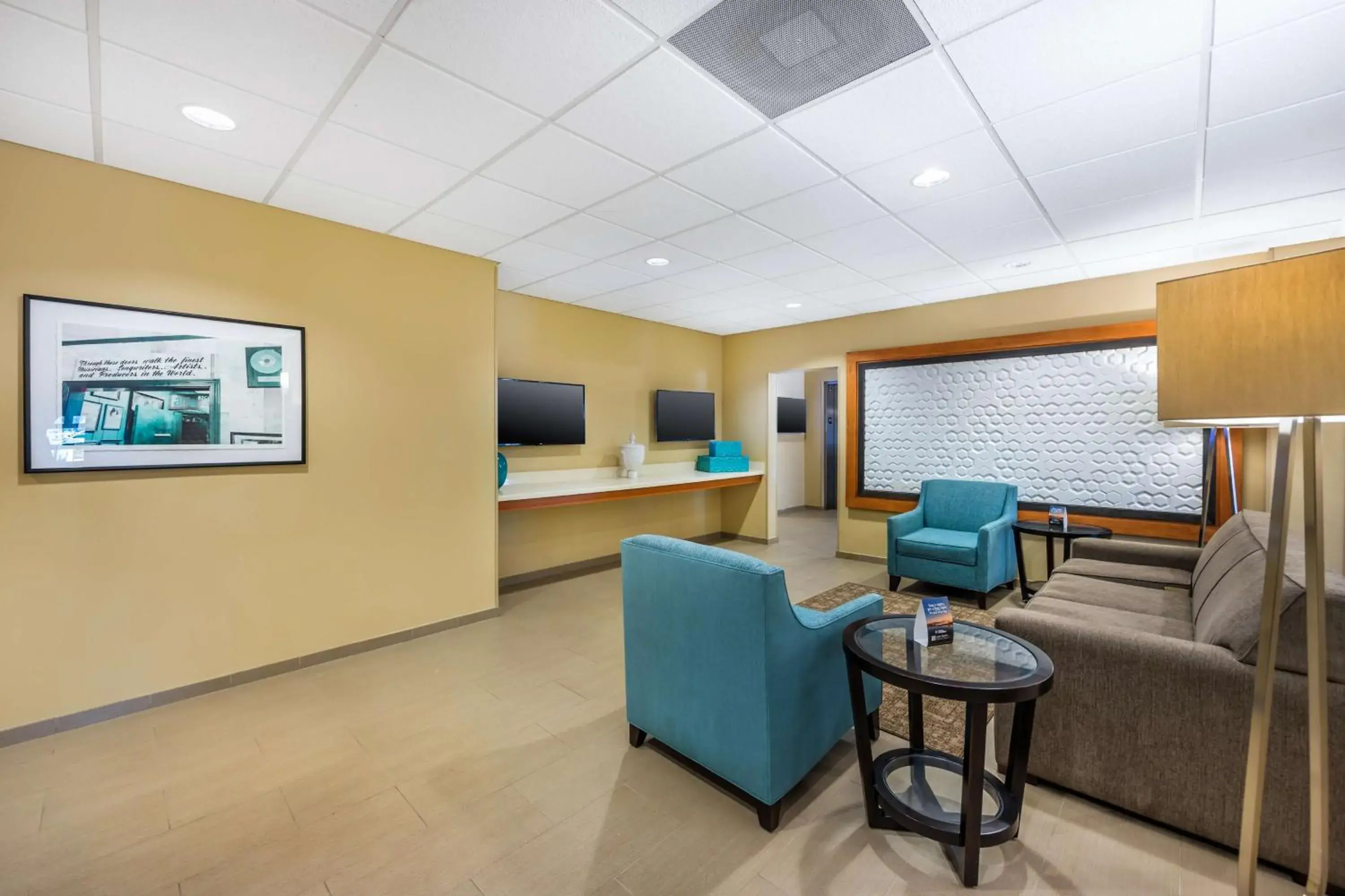 Lobby or reception in Best Western Plus Tuscumbia/Muscle Shoals Hotel & Suites Lobby or reception in Best Western Plus Tuscumbia/Muscle Shoals Hotel & Suites