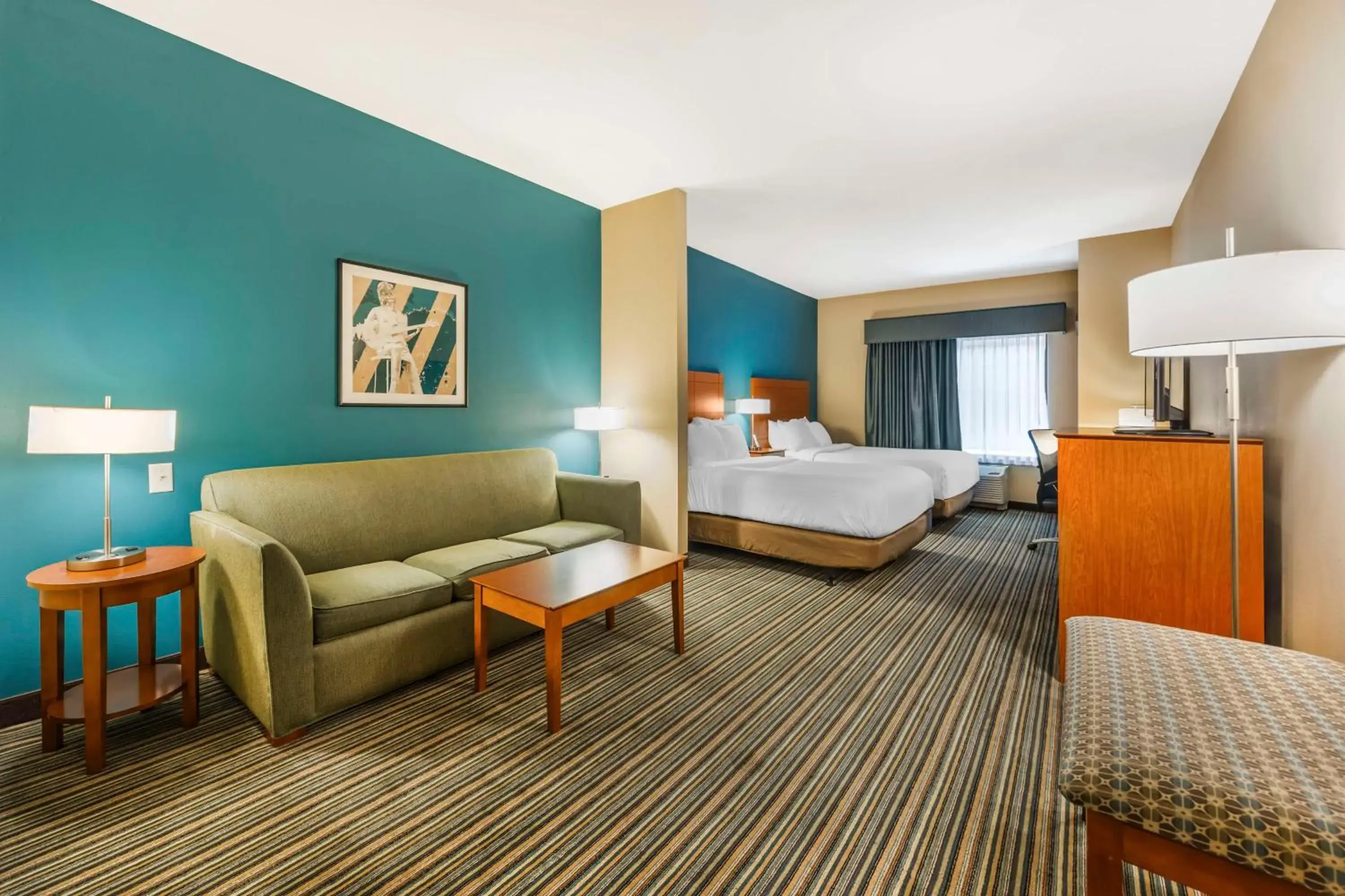 Bedroom, Bed in Best Western Plus Tuscumbia/Muscle Shoals Hotel & Suites Bedroom, Bed in Best Western Plus Tuscumbia/Muscle Shoals Hotel & Suites