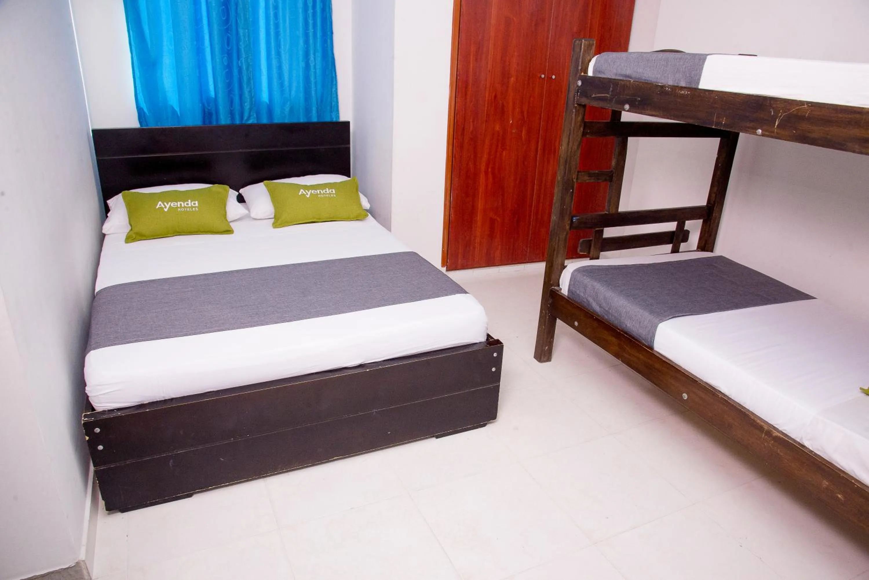 Photo of the whole room, Bed in Hotel Coral Santa Marta