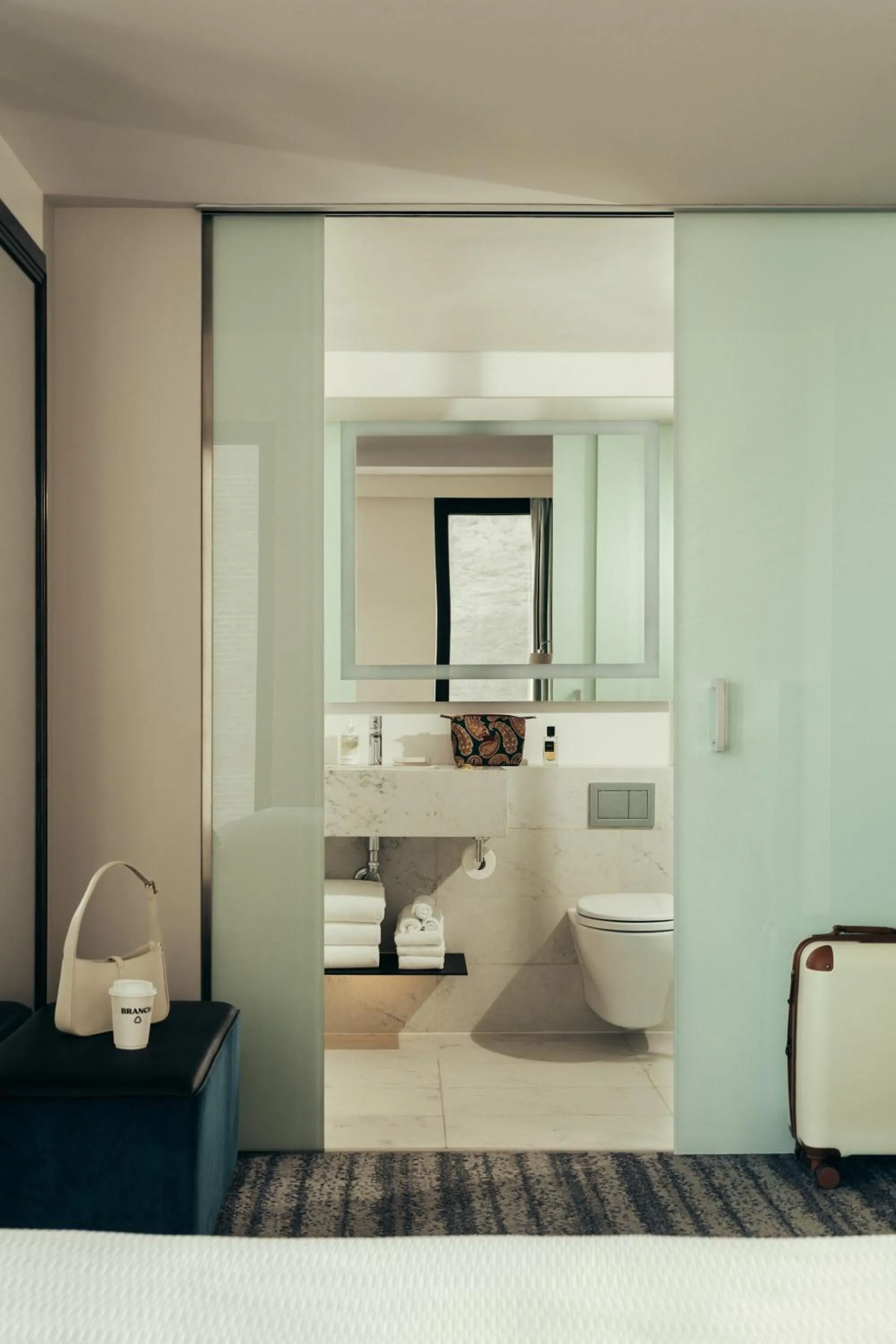 Bathroom, Bed in Park Terrace Hotel