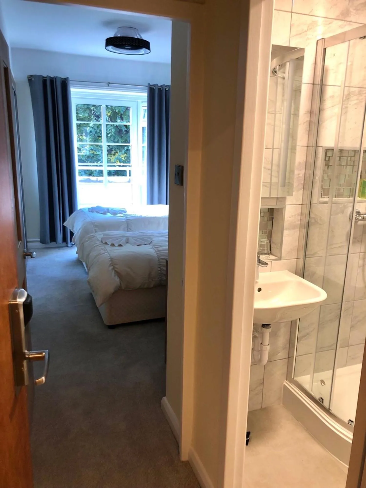 Bedroom, Bed in Vincent House London Residence